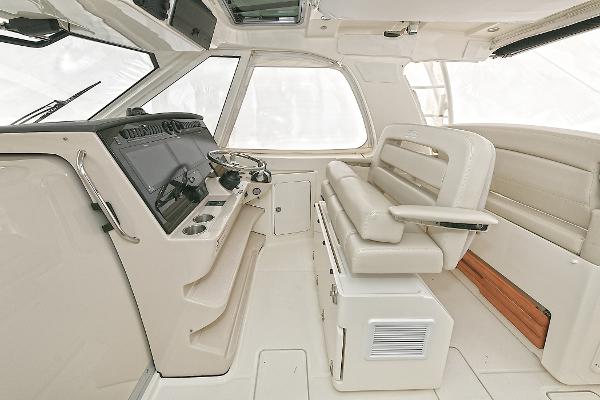 38' Boston Whaler, Listing Number 100913702, - Photo No. 16