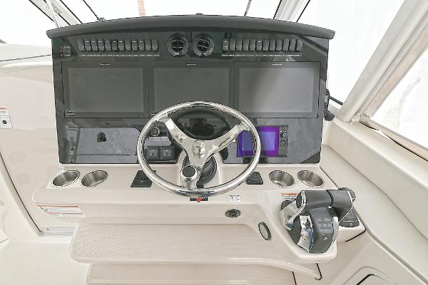 38' Boston Whaler, Listing Number 100913702, Image No. 18