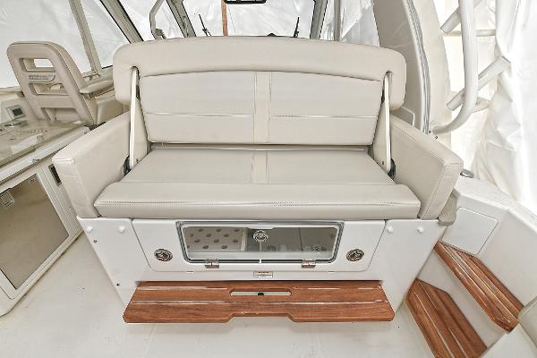 38' Boston Whaler, Listing Number 100913702, Image No. 6