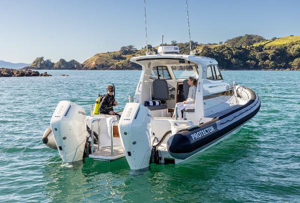 2025 Protector 380 Targa V10 400 HP w JPO