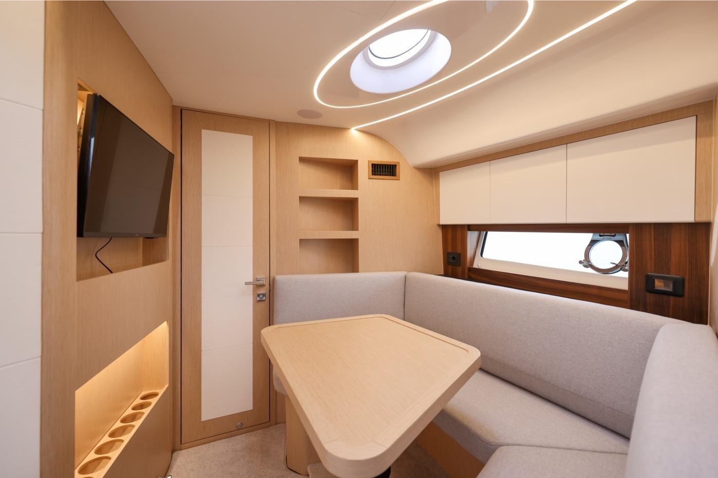 2024 Focus Power 44 large 16