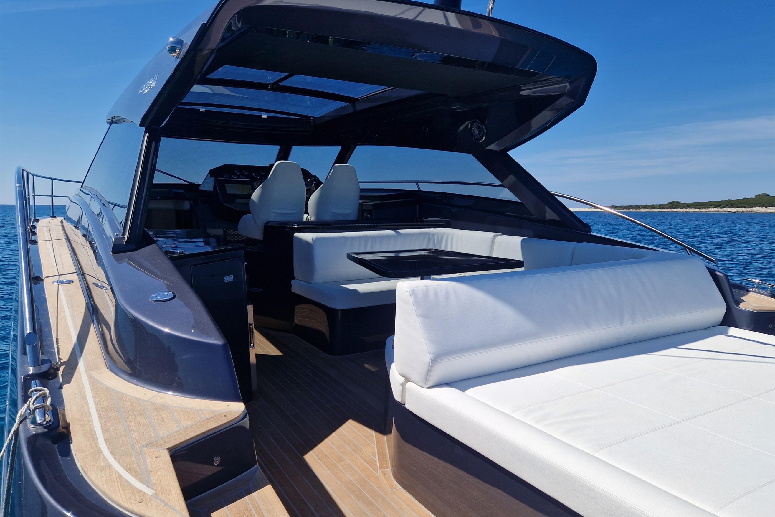 2024 Focus Power 44 large 10