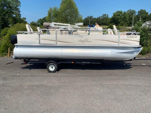 2007 SunChaser boat for sale, model of the boat is 820 & Image # 2 of 20