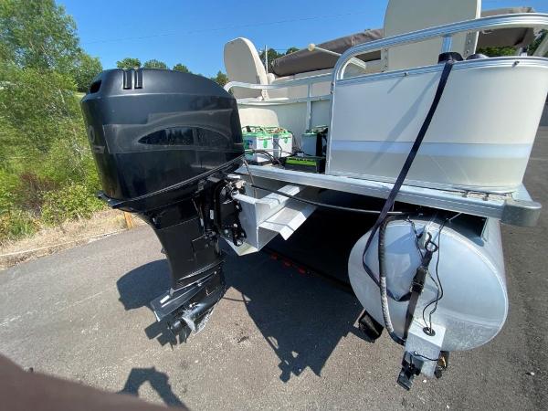 2007 SunChaser boat for sale, model of the boat is 820 & Image # 8 of 20