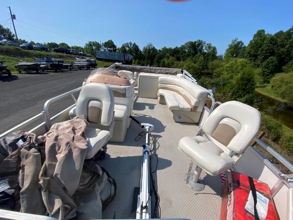 2007 SunChaser boat for sale, model of the boat is 820 & Image # 11 of 20