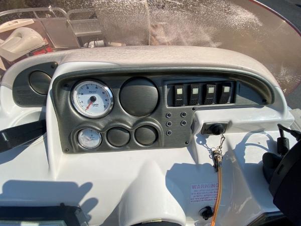 2007 SunChaser boat for sale, model of the boat is 820 & Image # 18 of 20