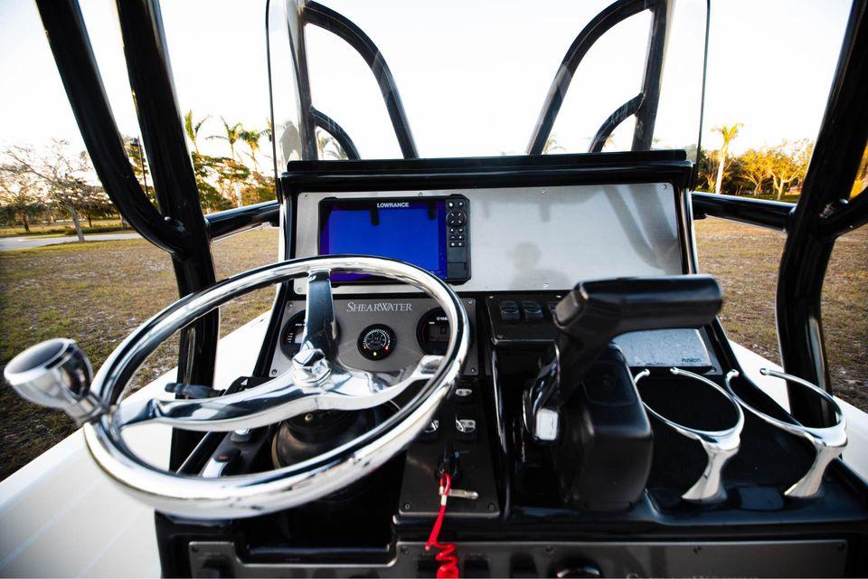 2014 ShearWater 23LTZ Yachtbrokers of Annapolis