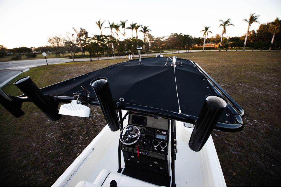 2014 ShearWater 23LTZ Yachtbrokers of Annapolis