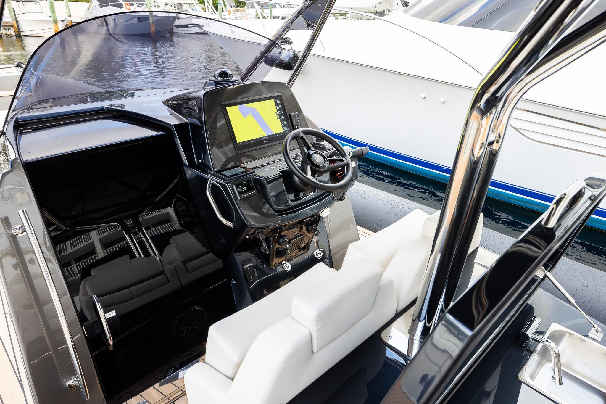 Boat image 9