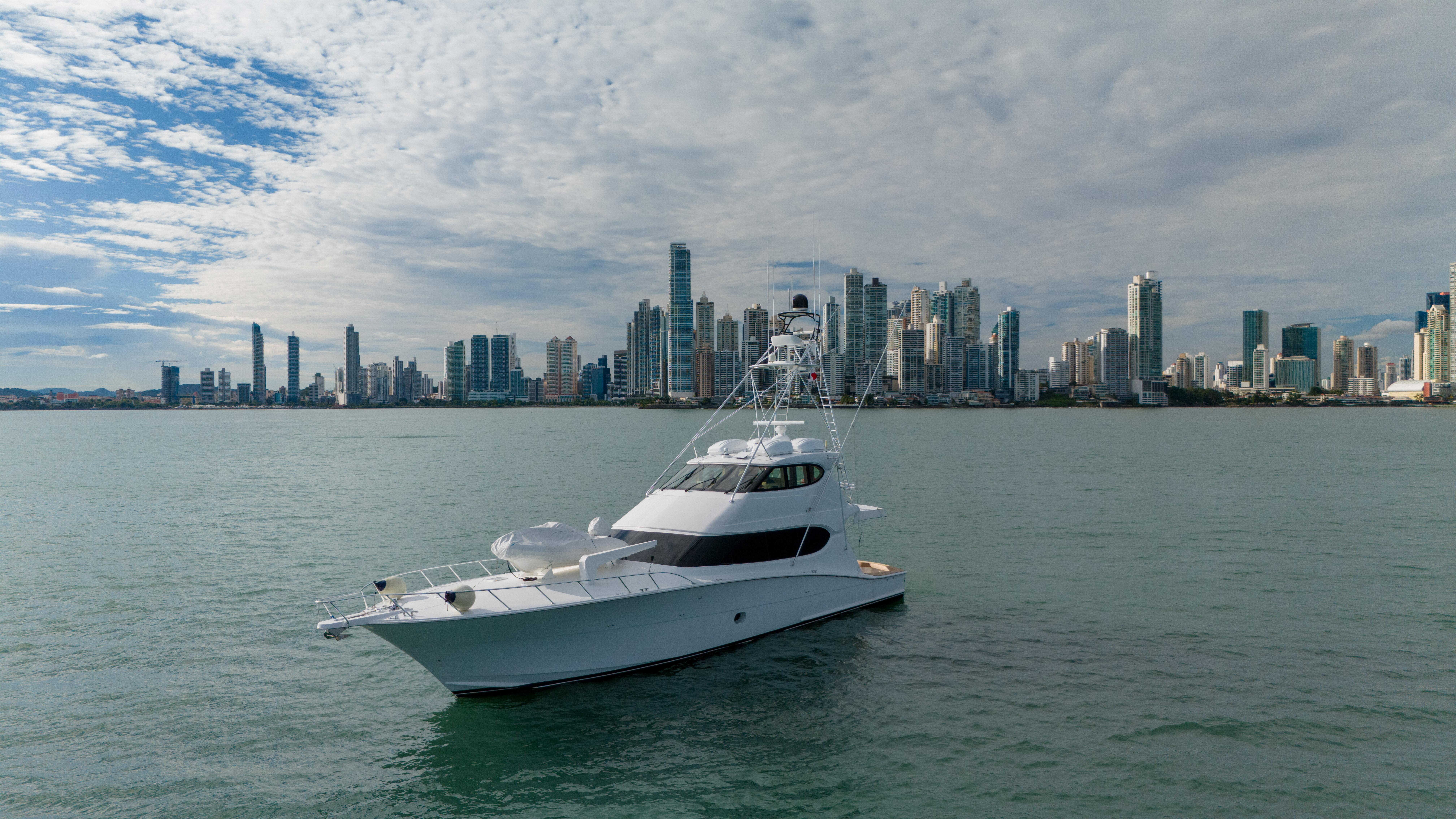 2008 Hatteras 77 ENCLOSED BRIDGE  Yacht For Sale in Panama City 