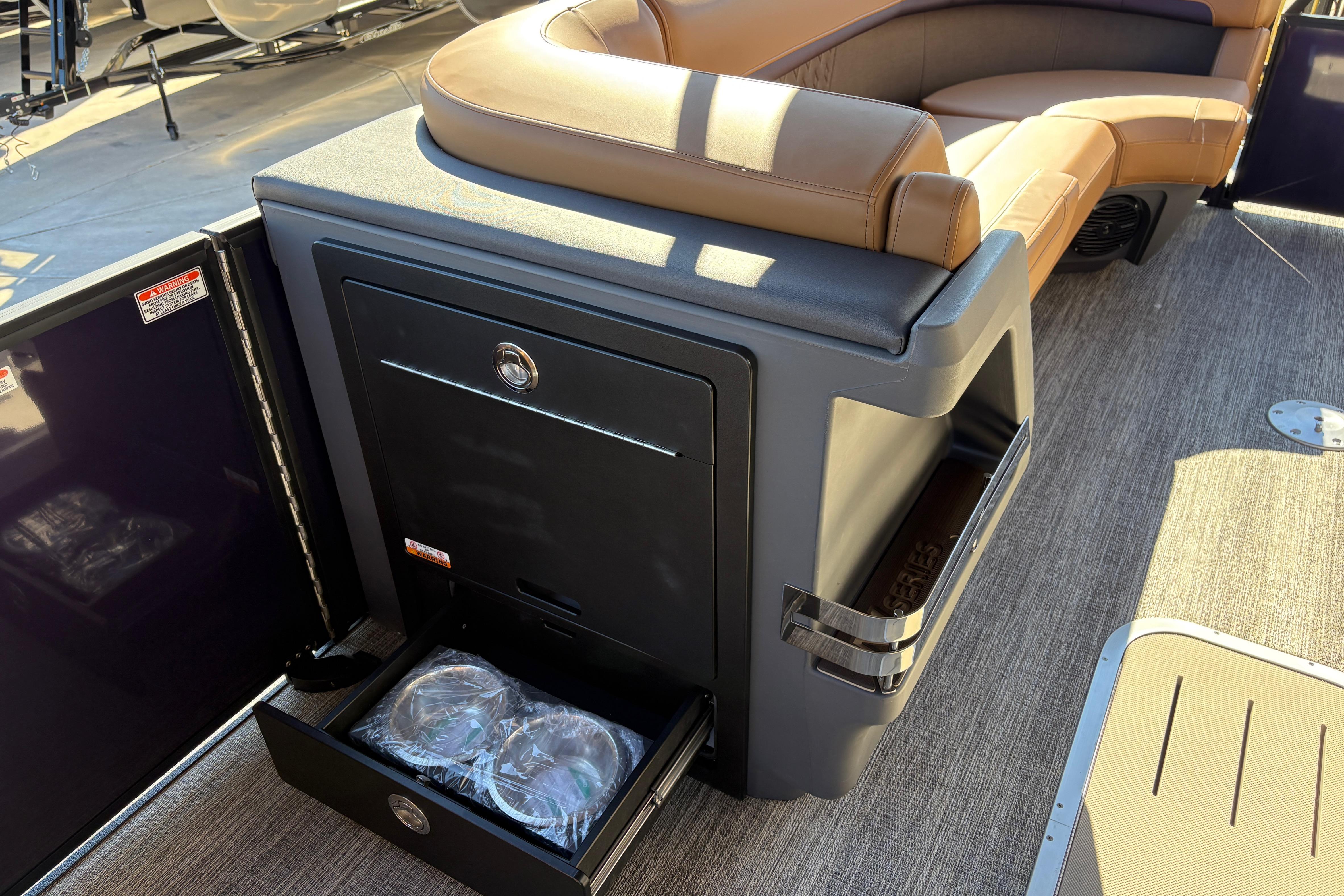 2026 Bennington 24 MFB #B7885H inventory image at Sun Country Marine Group, Lake Havasu City, AZ