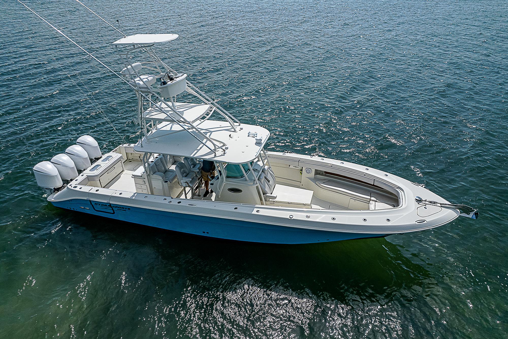 Hydra-Sports 42 - Exterior Profile