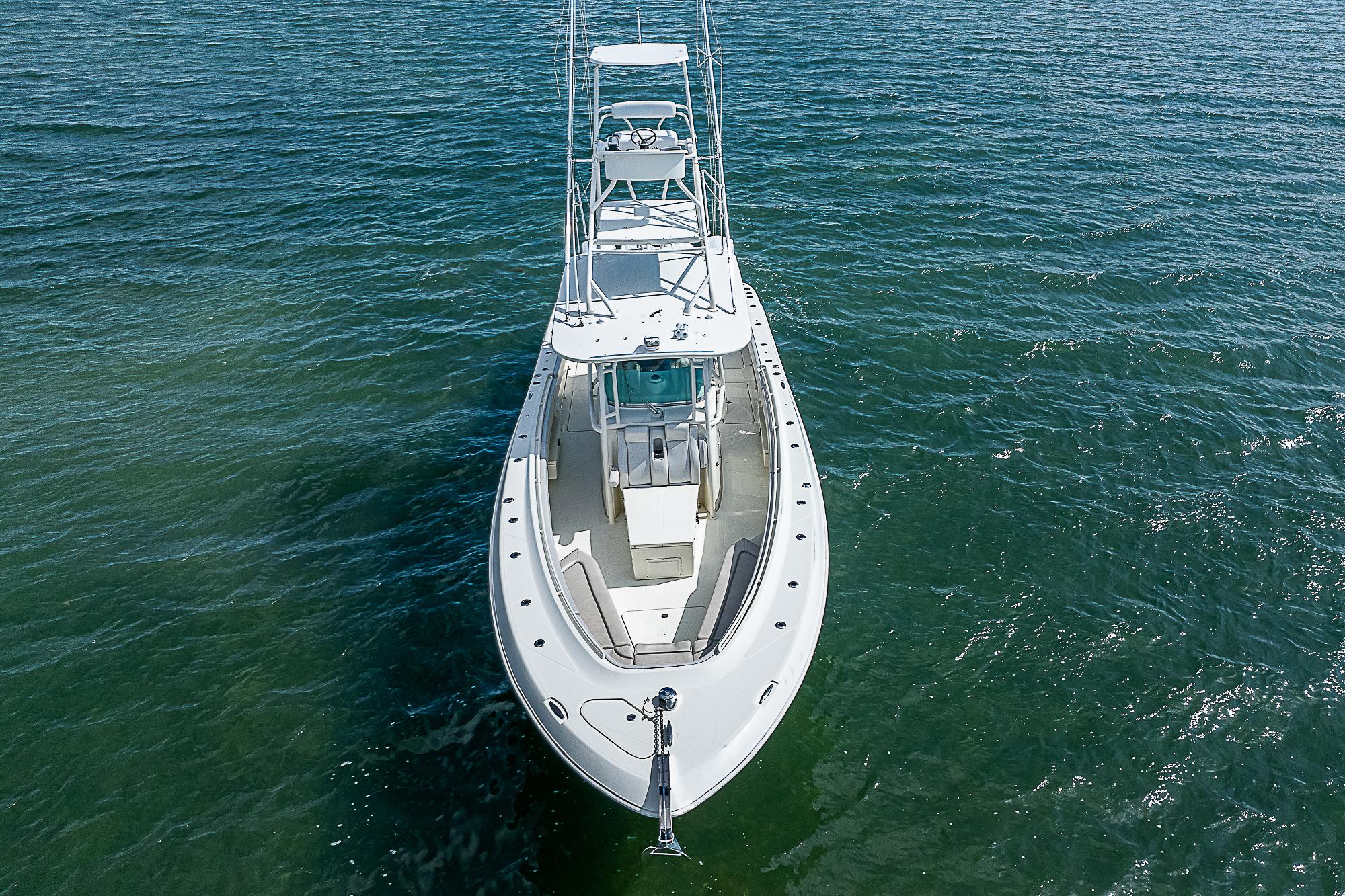 Hydra-Sports 42 - Exterior Profile