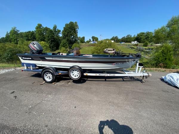 1988 Ranger Boats boat for sale, model of the boat is 18 Fisher & Image # 1 of 13