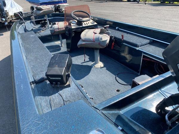1988 Ranger Boats boat for sale, model of the boat is 18 Fisher & Image # 8 of 13