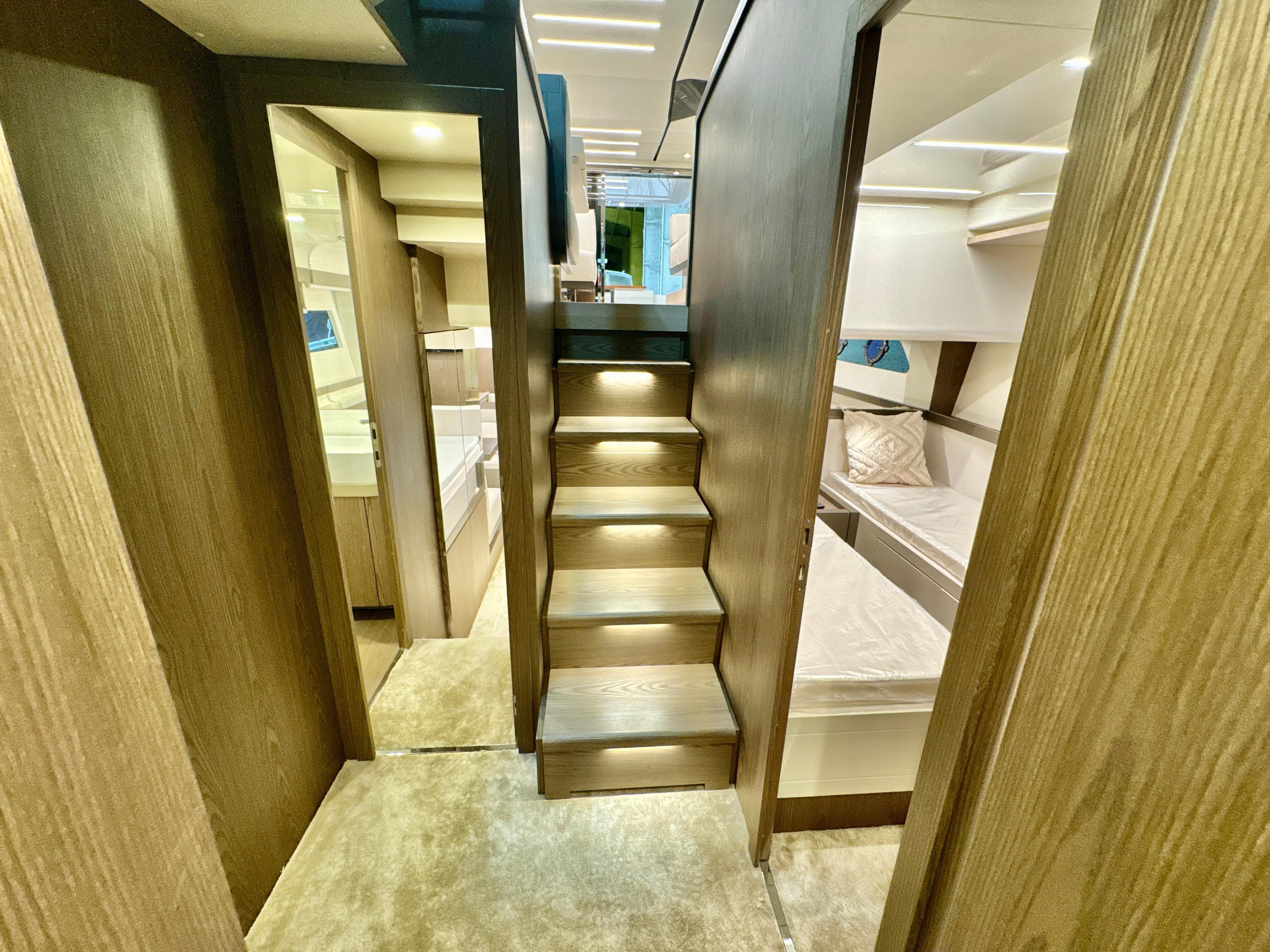 Ferretti Yachts-550 2022-Time To Fly NY-US-9678575 | Thumbnail