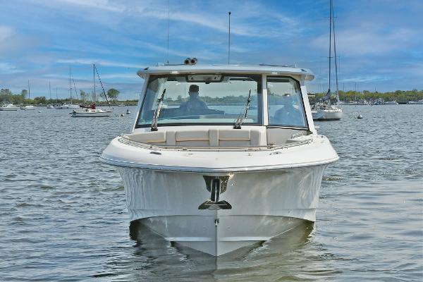 38' Boston Whaler, Listing Number 100913867, - Photo No. 5