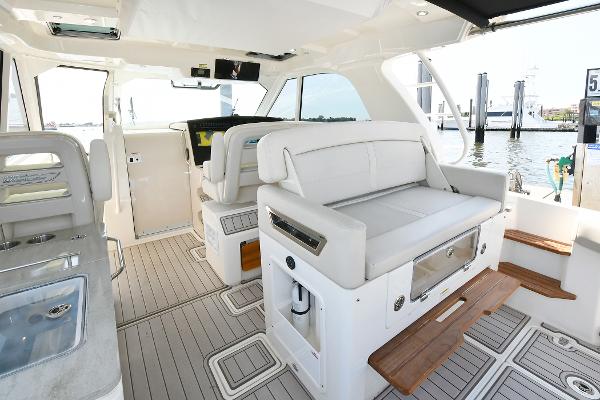38' Boston Whaler, Listing Number 100913867, - Photo No. 28