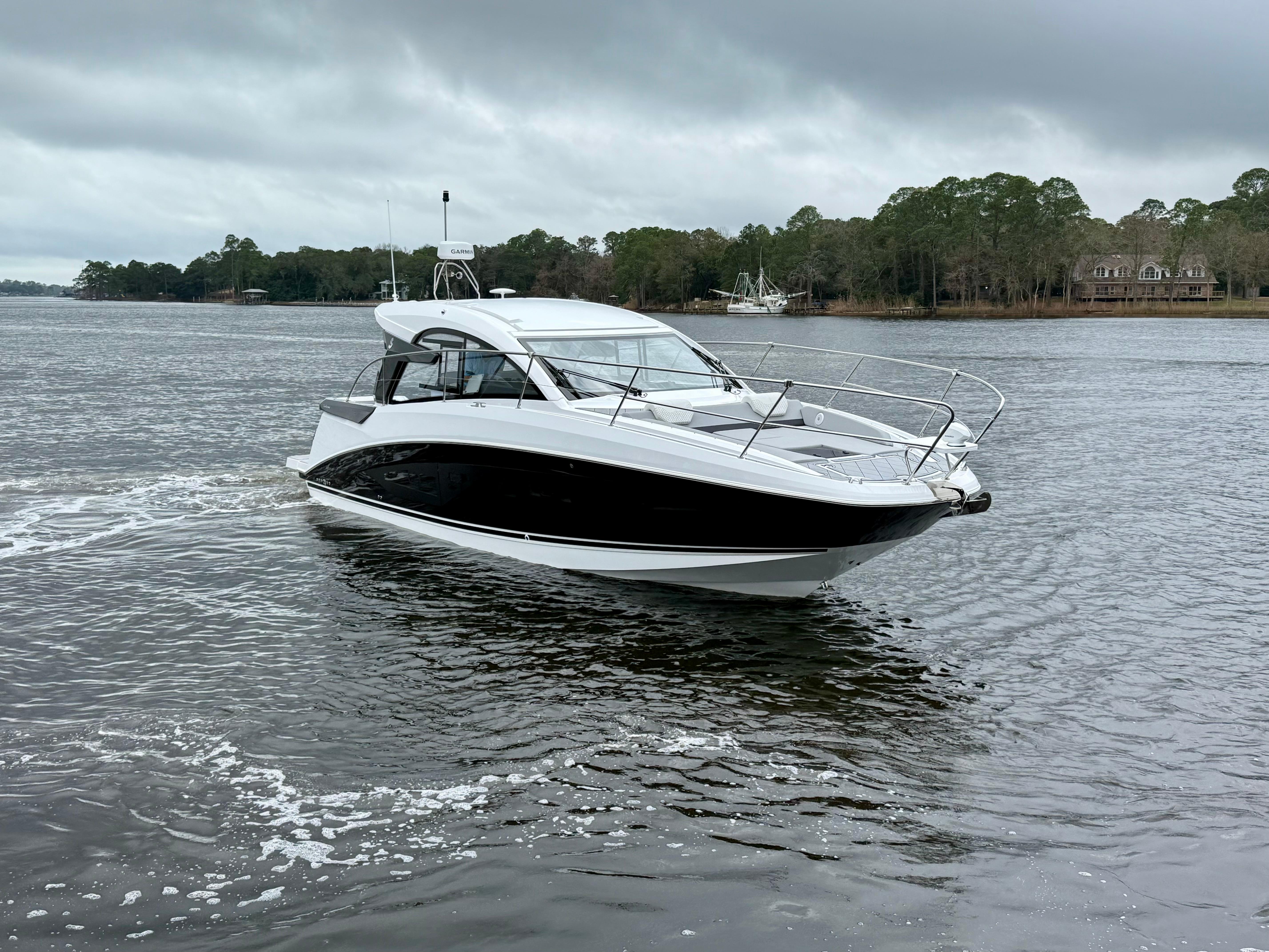 Yacht Photos Pics