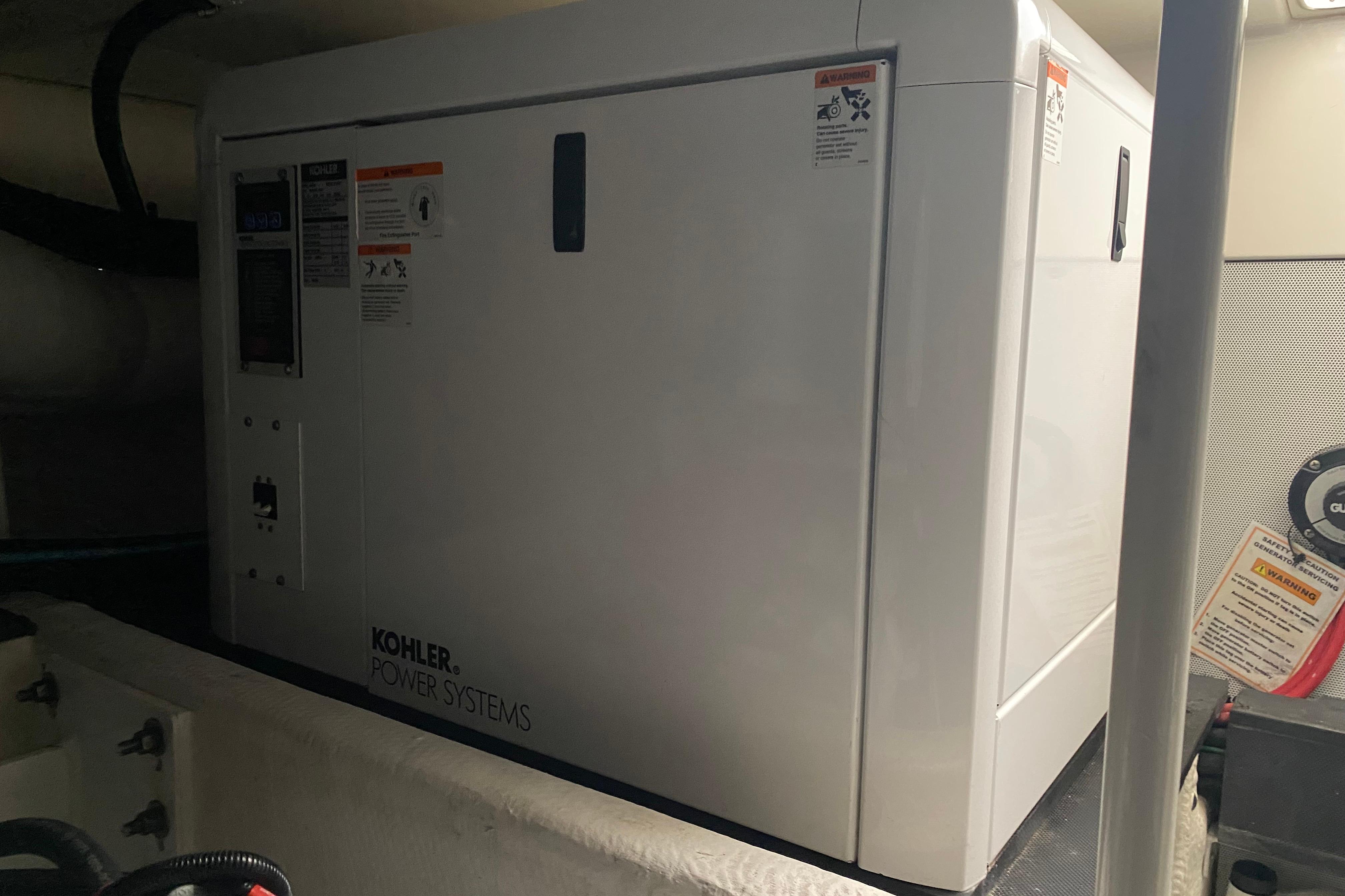 2008 Silverton 45 Convertible-49