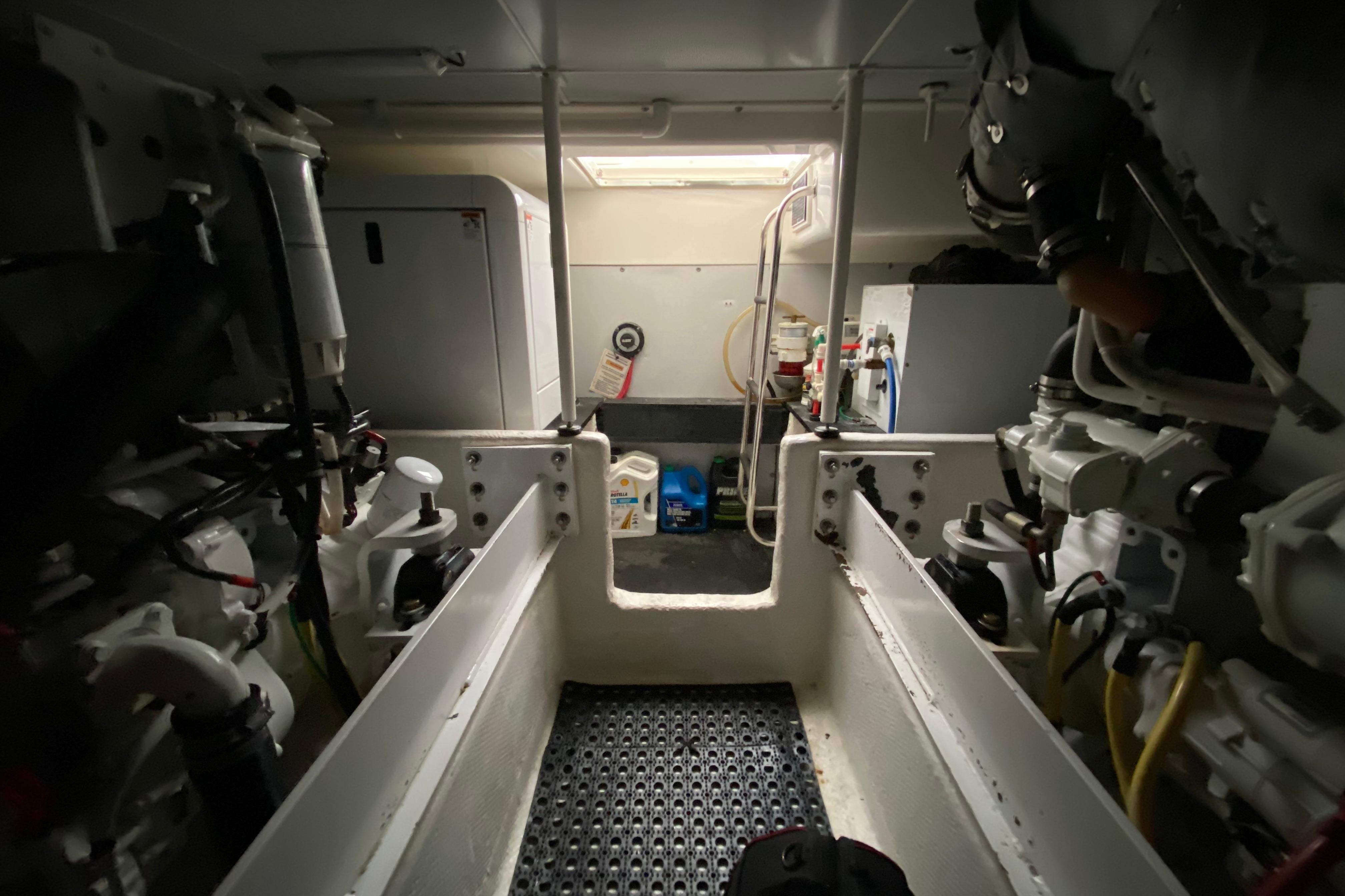 2008 Silverton 45 Convertible-48