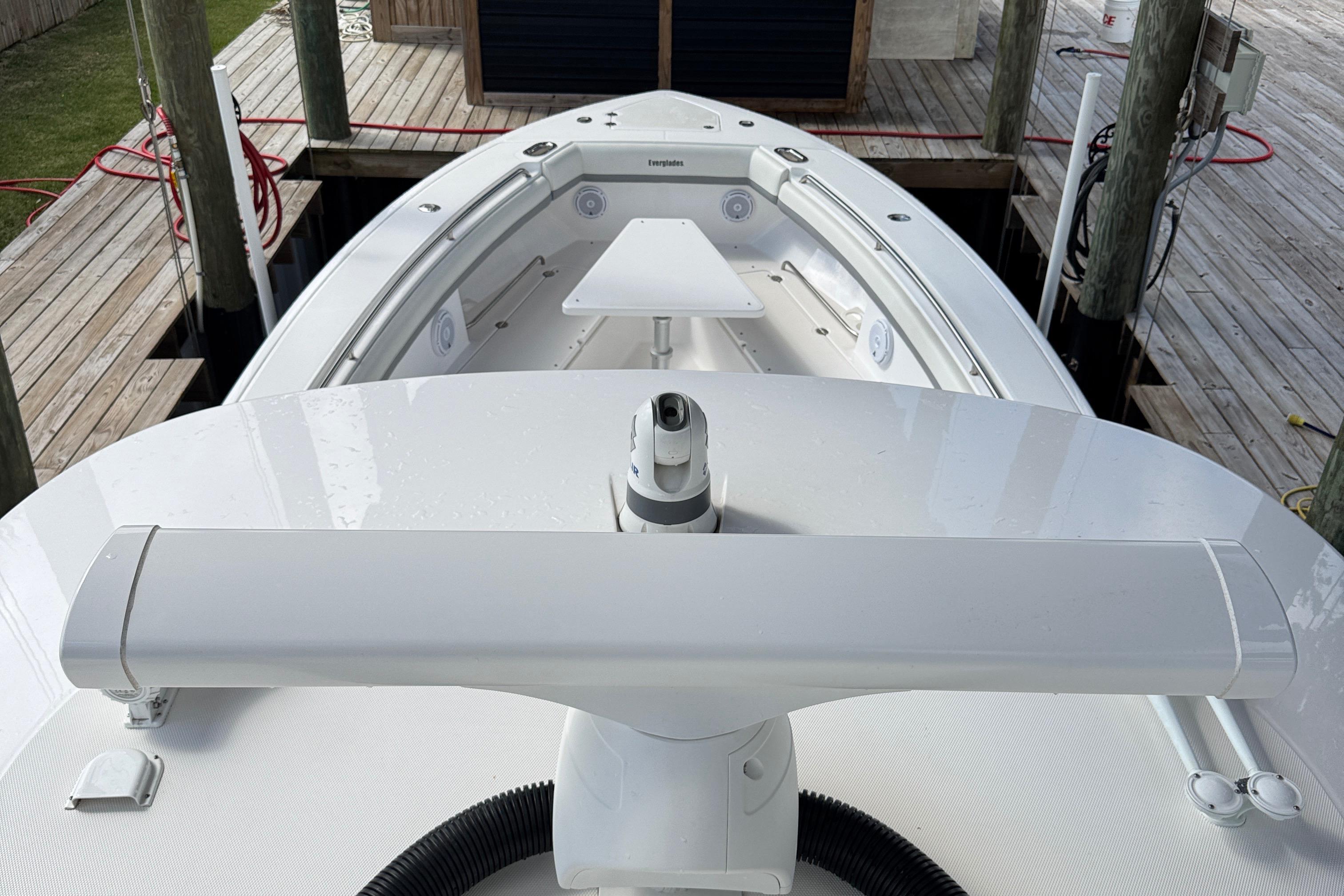 2016-everglades-435-center-console-power-9758579-20250421075309090-1_XLARGE