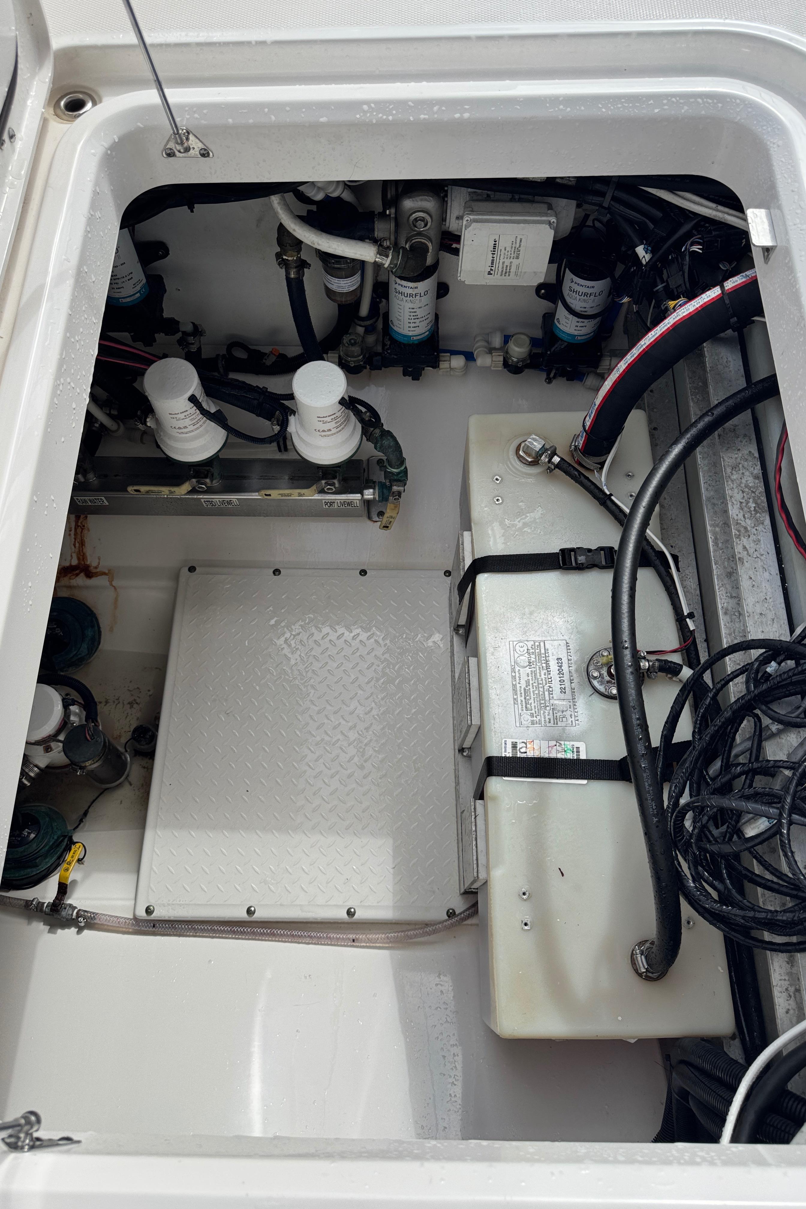 2016-everglades-435-center-console-power-9758579-20250421075321938-1_XLARGE