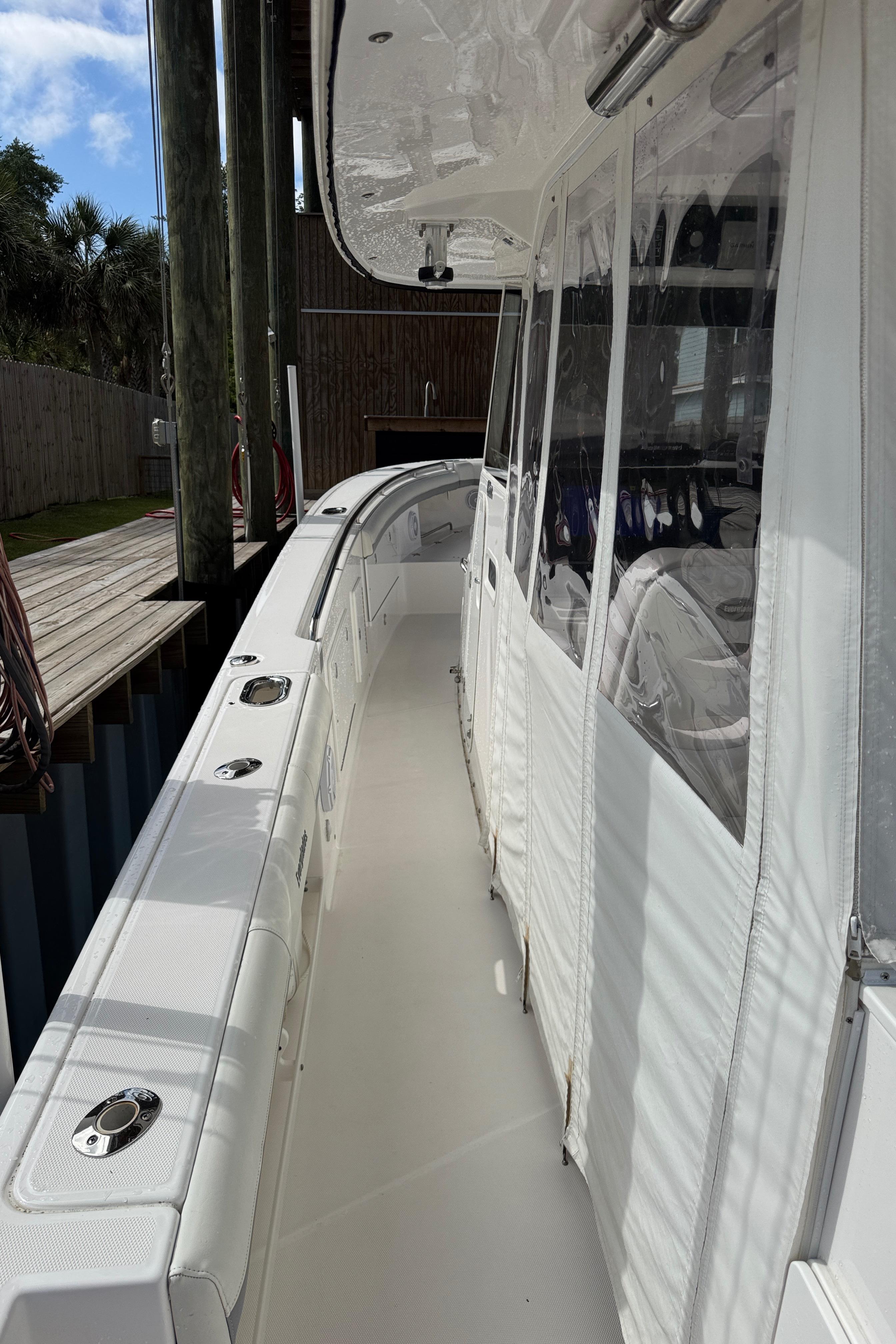 2016-everglades-435-center-console-power-9758579-20250421075326005-1_XLARGE