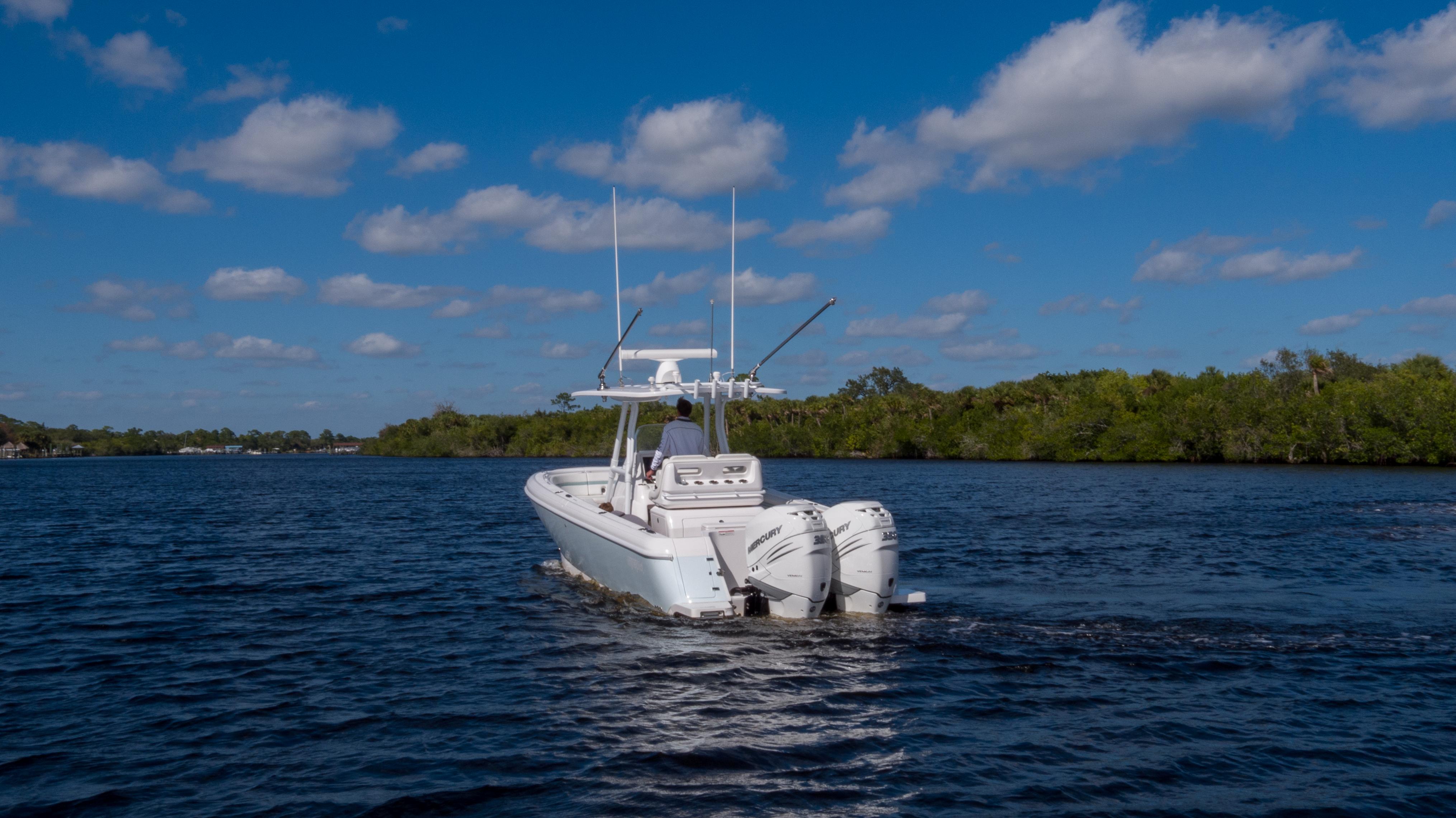 2019 Intrepid 327 OPEN Sea Breeze for sale