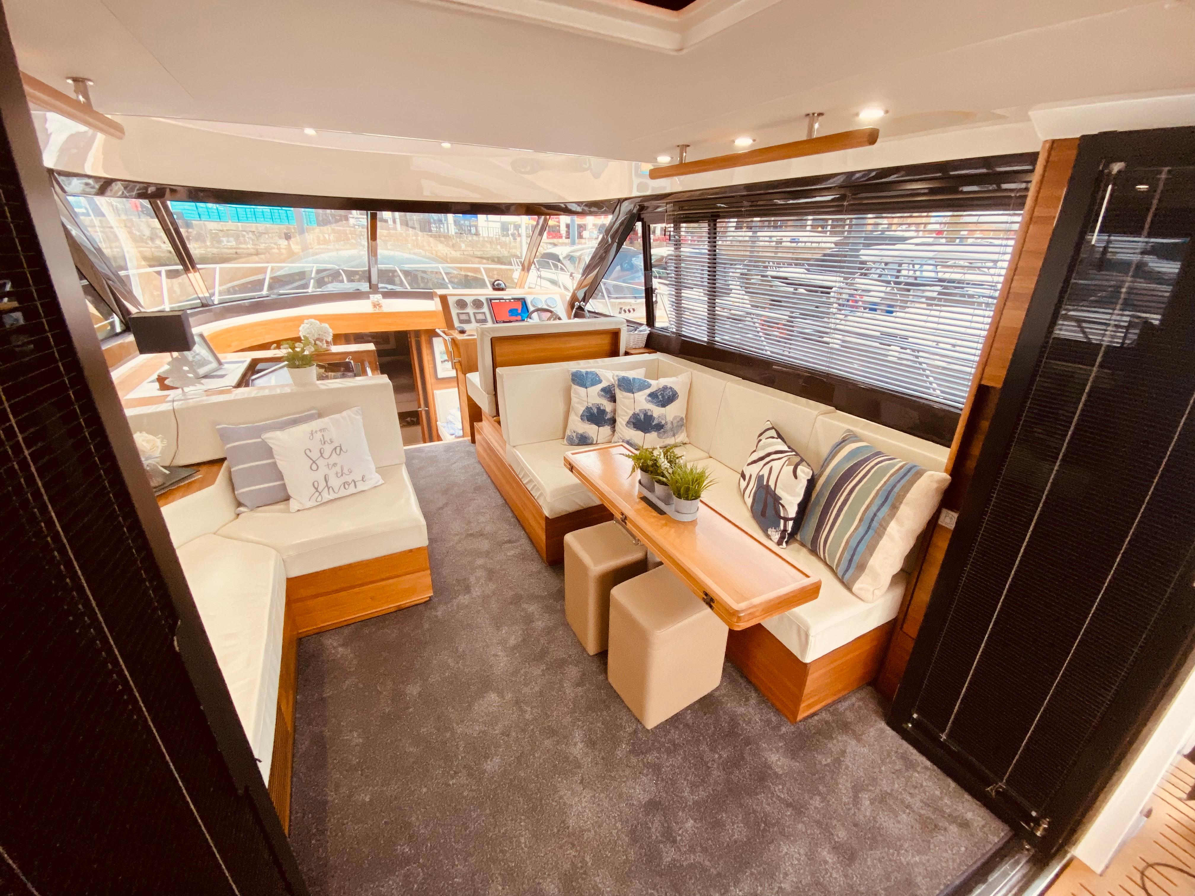 2010 Sealine F46