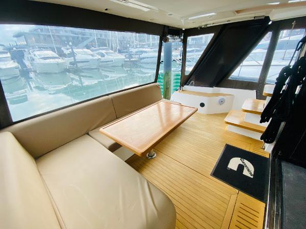 2010 Sealine F46
