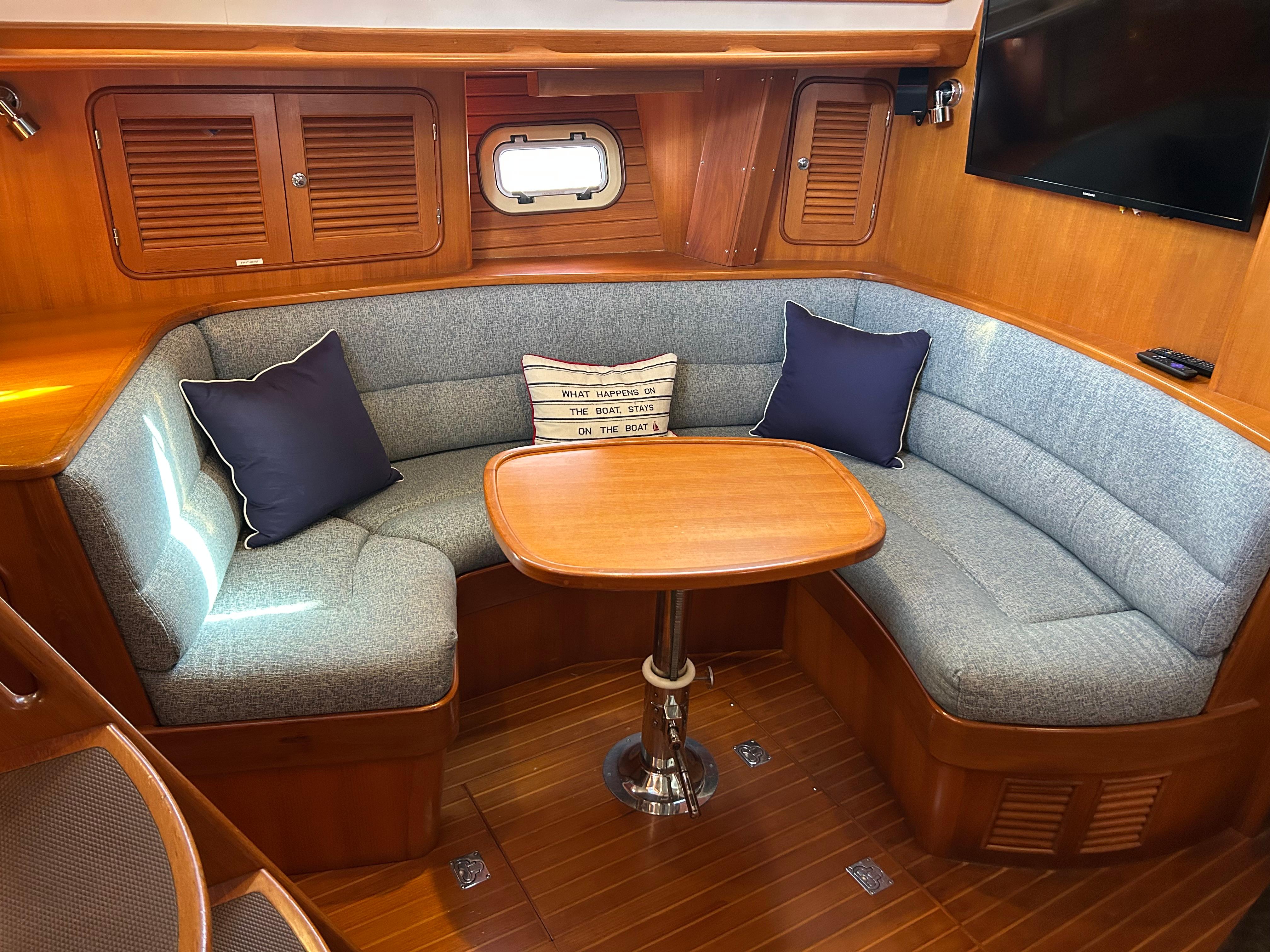 2004 Passport 47 