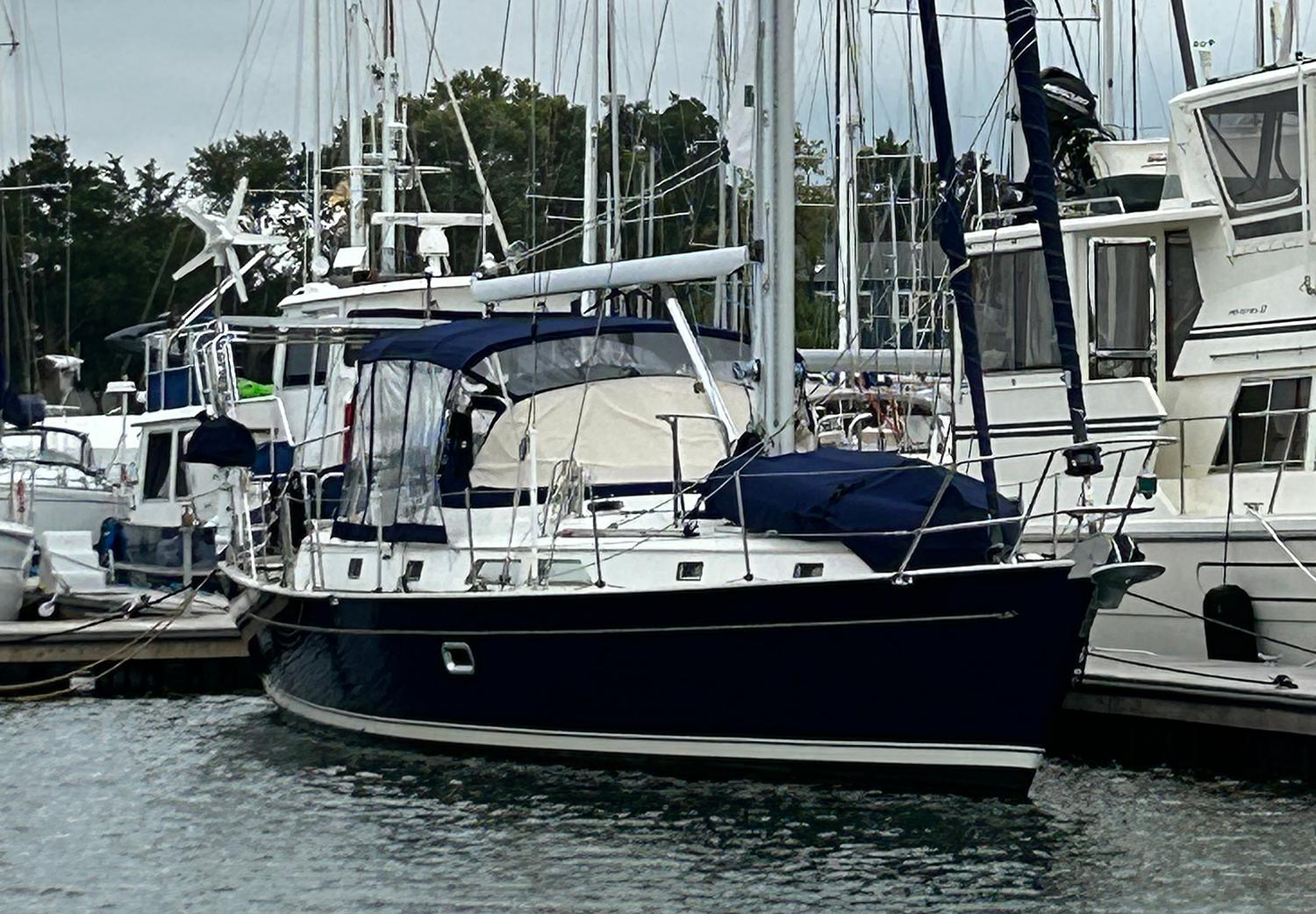 2004 Passport 47 