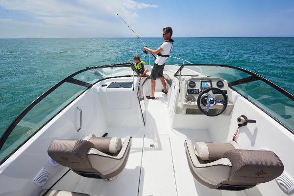 Jeanneau Cap Camatat 6.5BR