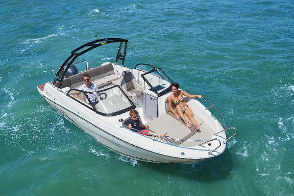 Jeanneau Cap Camatat 6.5BR