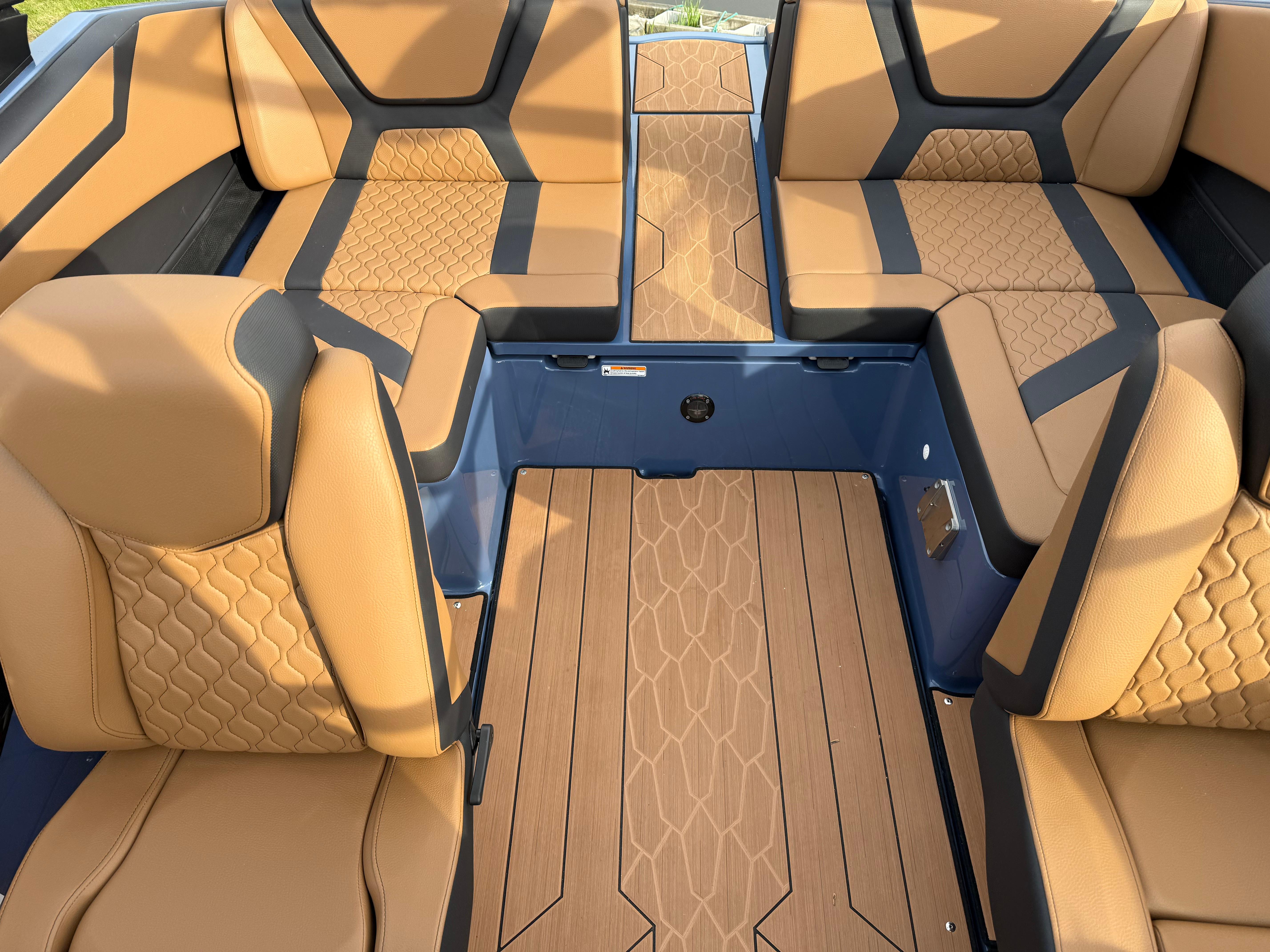 2024 Yamaha Boats 222XD Gallery