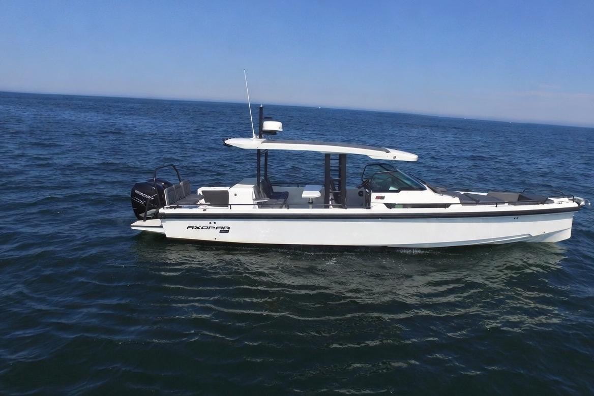 2020 Axopar 37.92 37 Sun-Top