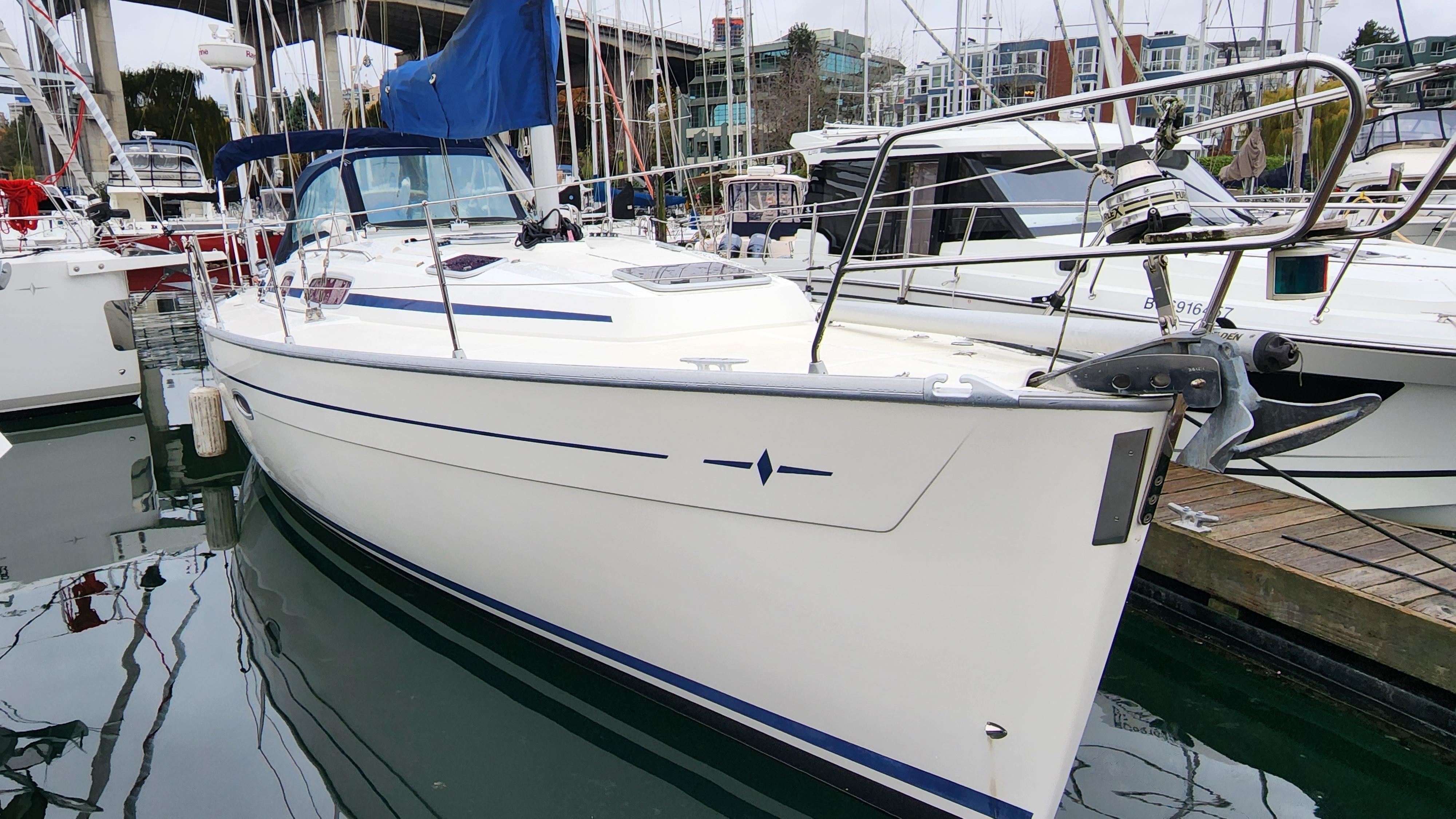 2011 Bavaria Cruiser
