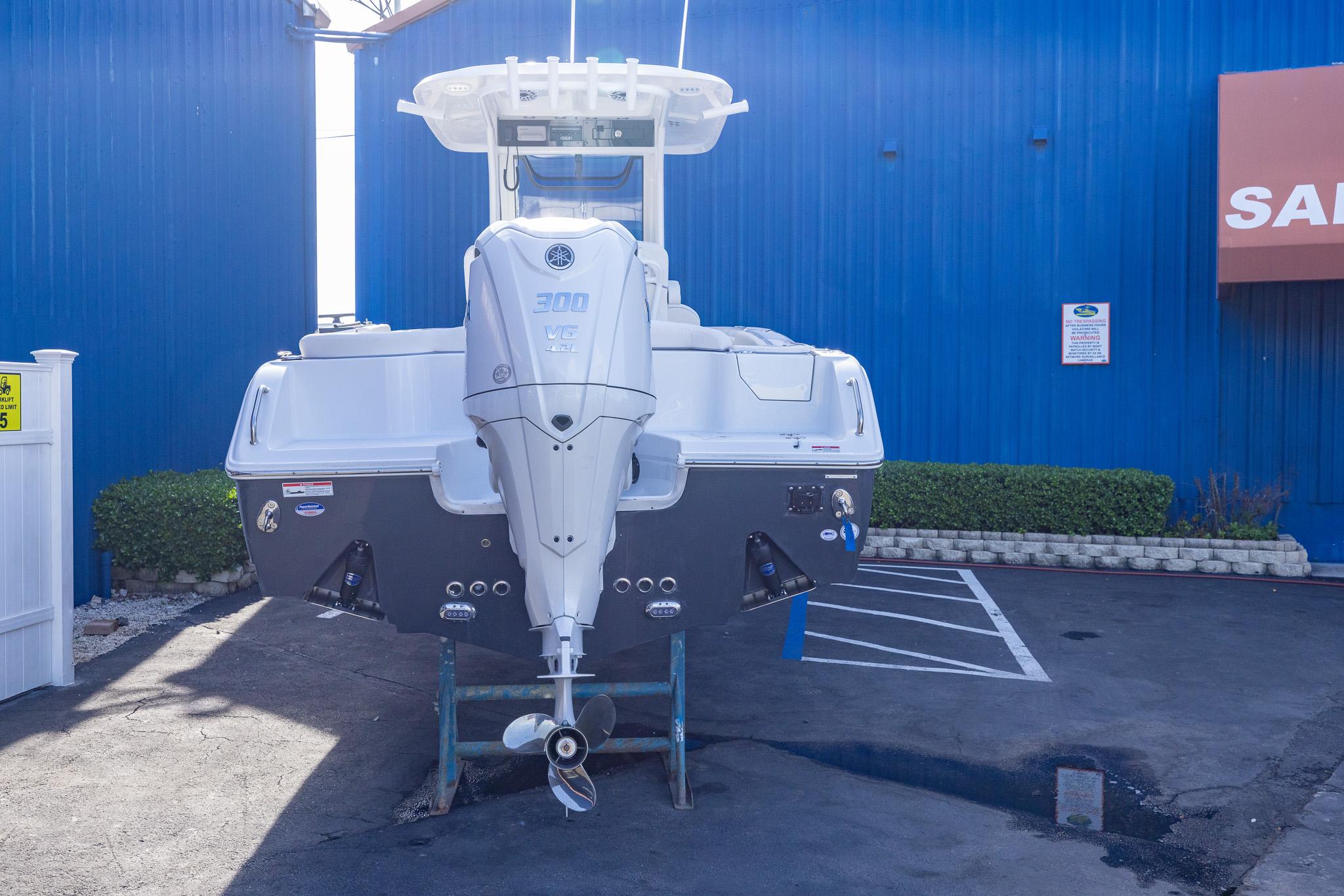 2026-sea-hunt-ultra-255-se-power-9838593-20250613131235627-1_XLARGE