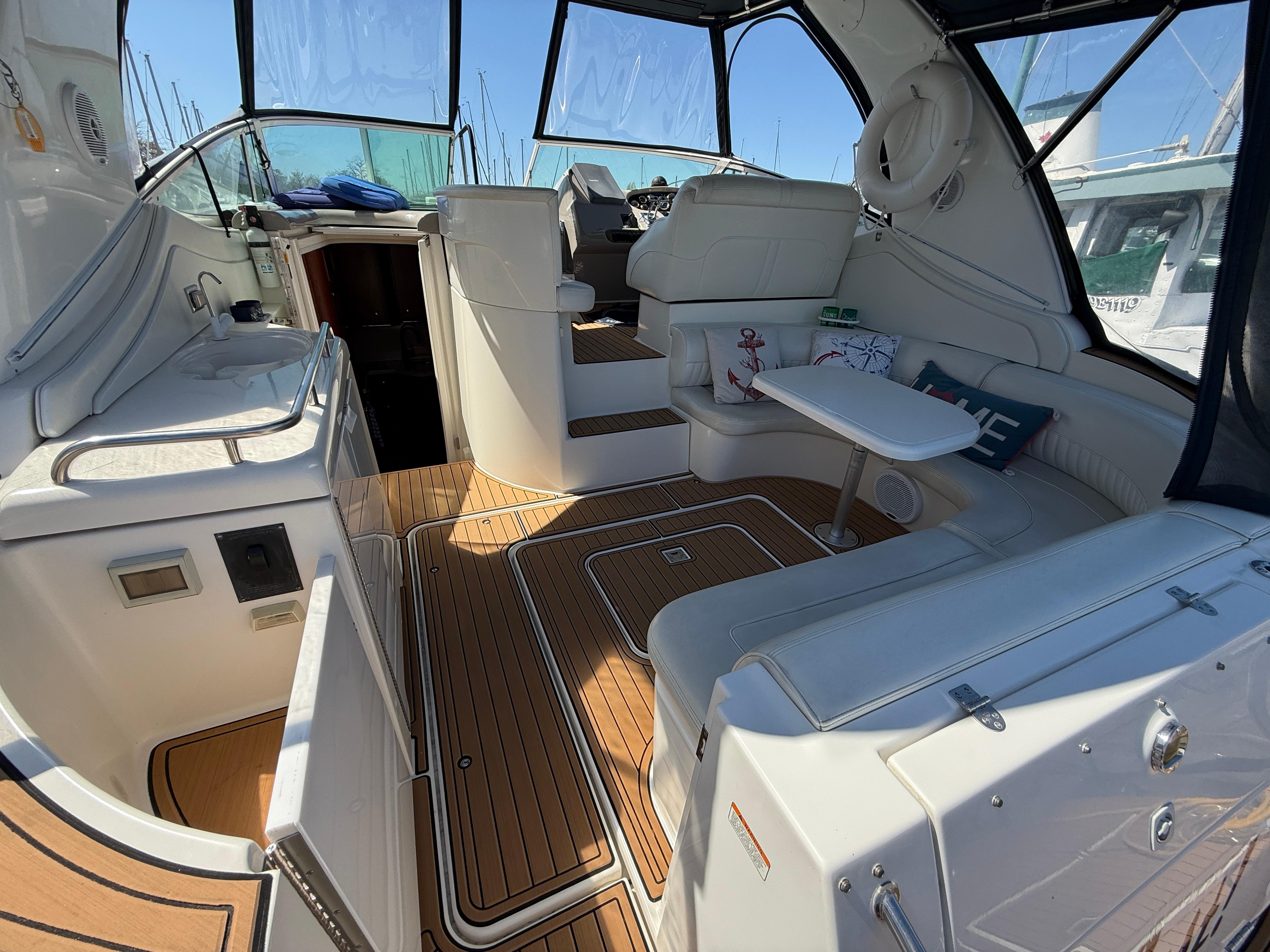 2003-cruisers-yachts-3772-express-power-9798594-20250518184703010-1_XLARGE