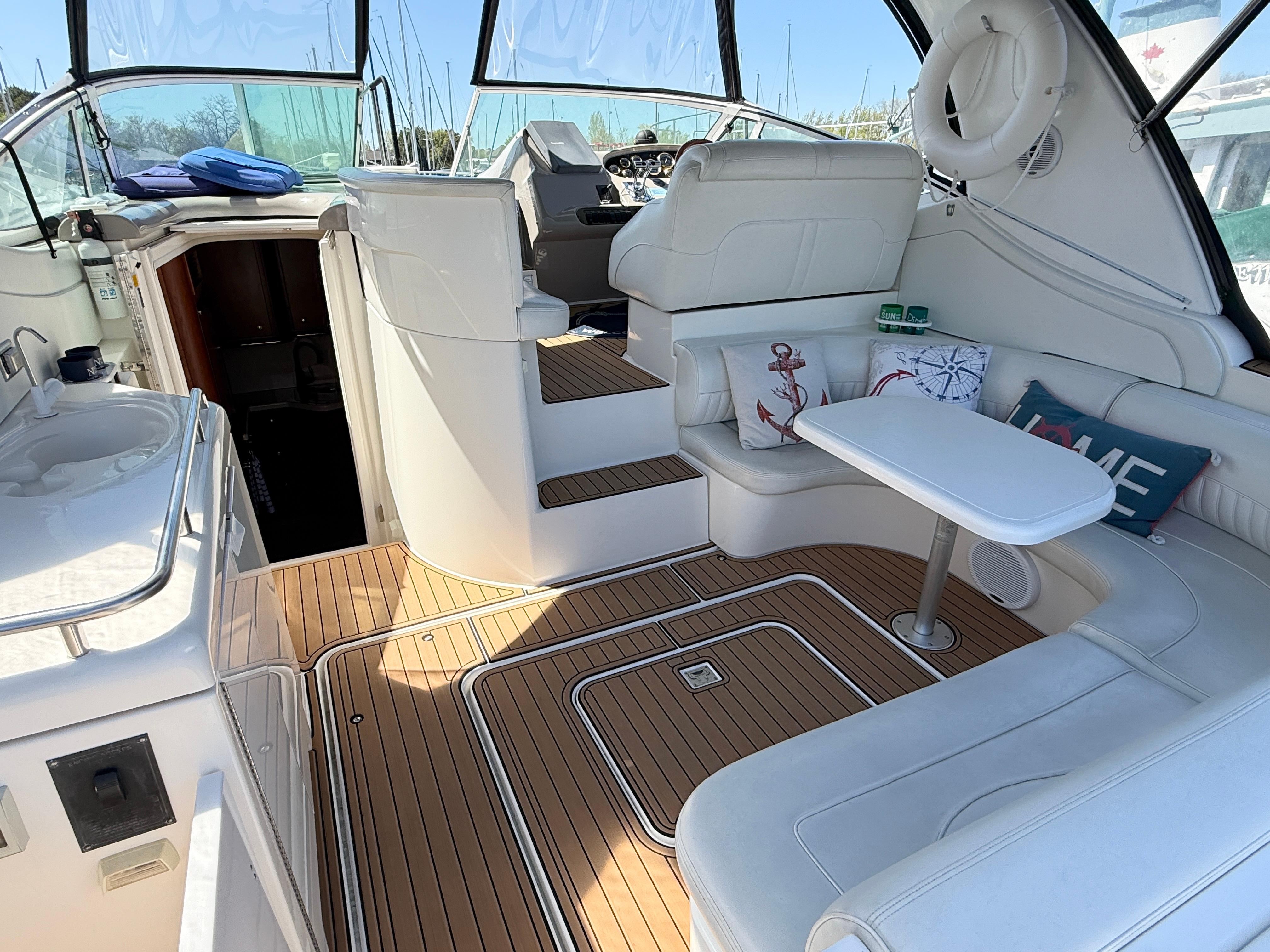 2003-cruisers-yachts-3772-express-power-9798594-20250518184708926-1_XLARGE