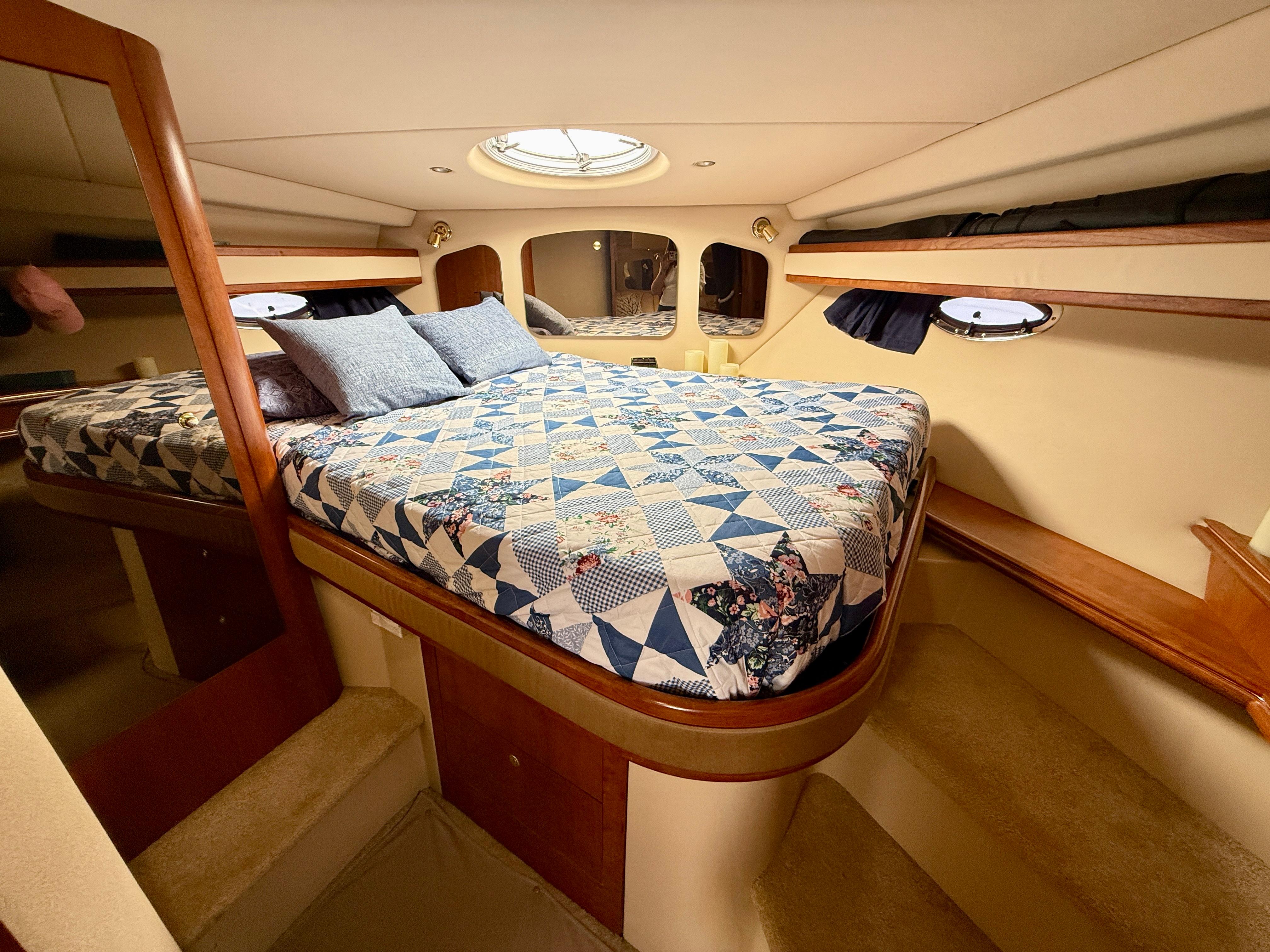 2003-cruisers-yachts-3772-express-power-9798594-20250518184830081-1_XLARGE