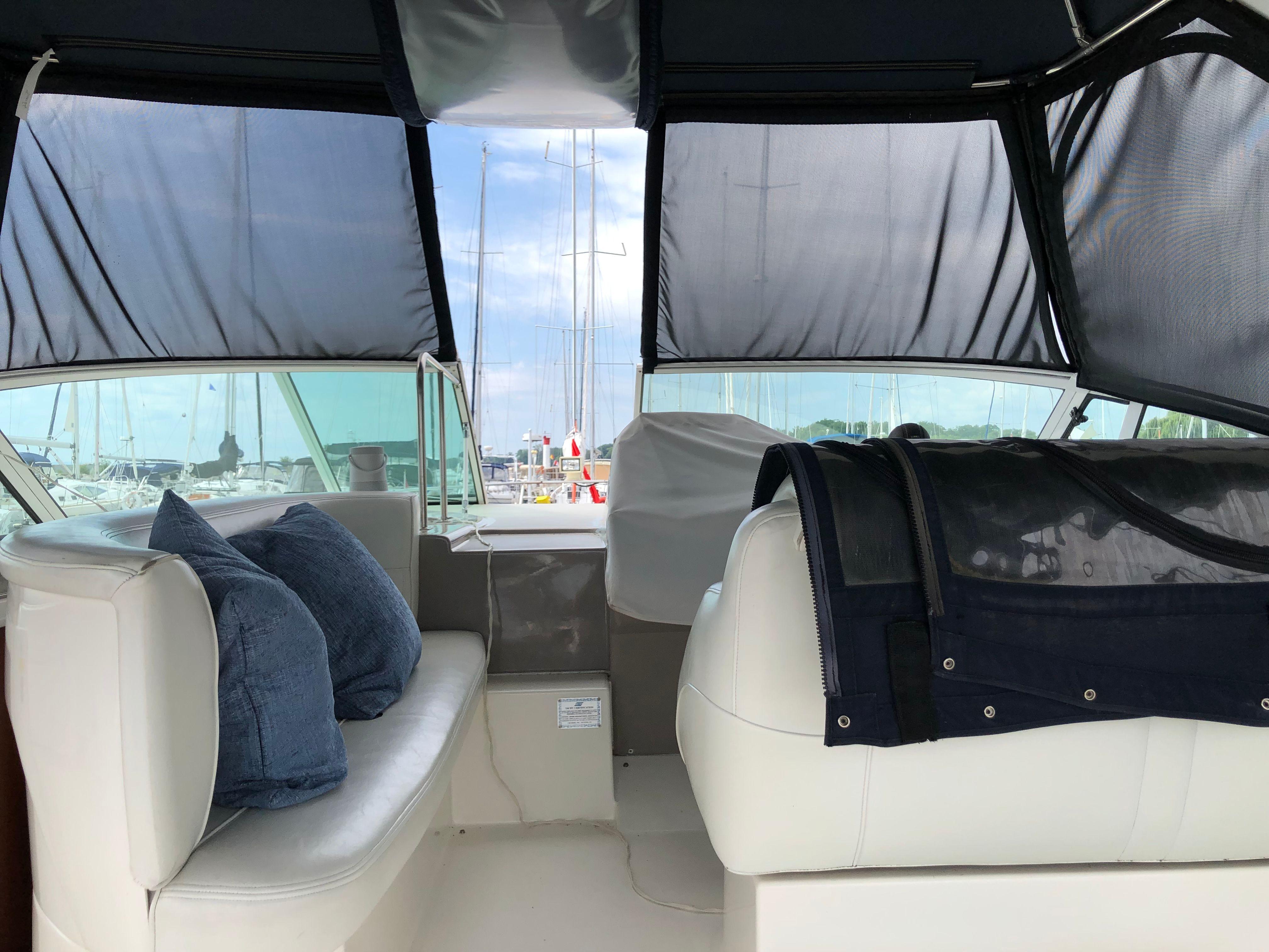 2003-cruisers-yachts-3772-express-power-9798594-20250518184839957-1_XLARGE