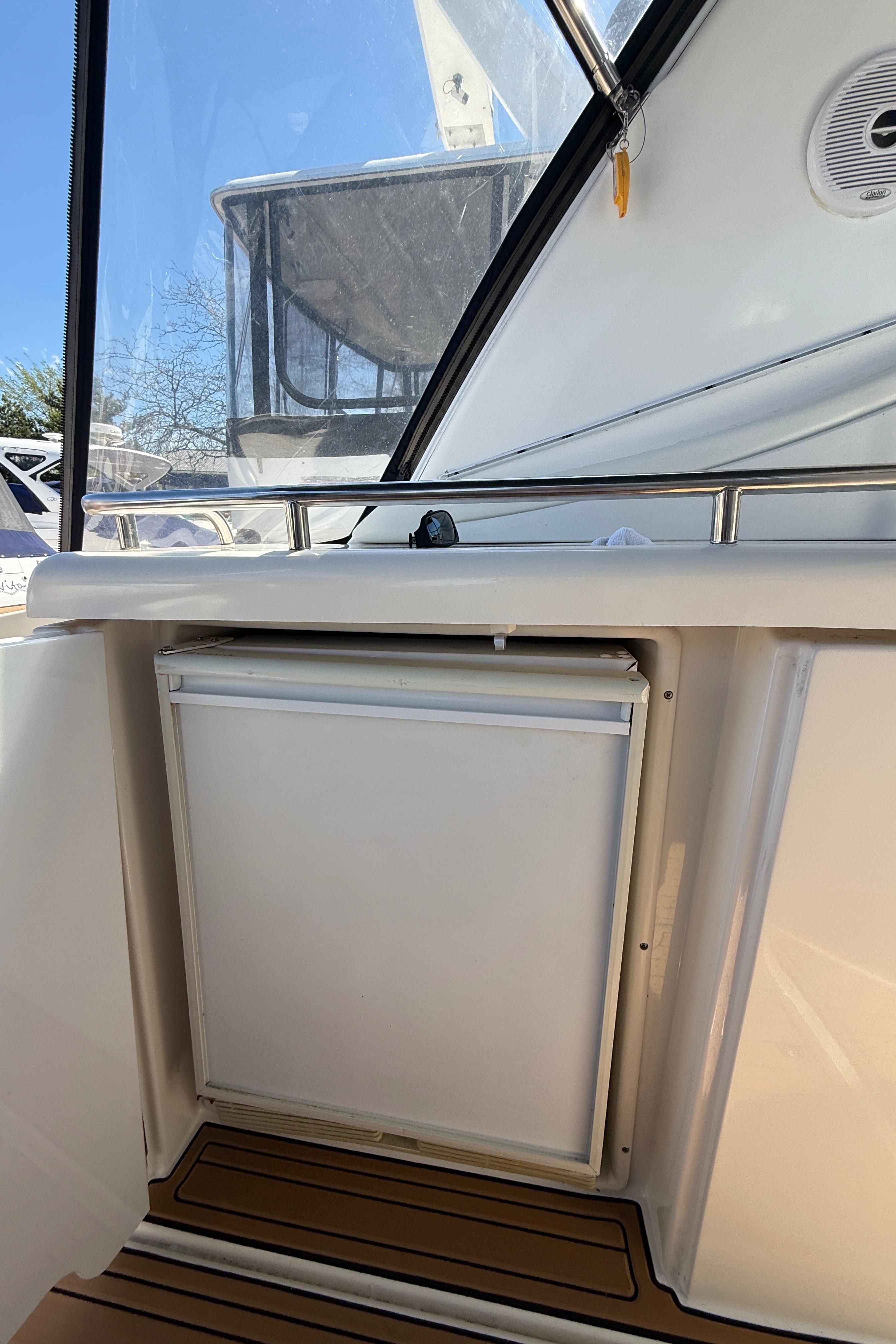 2003-cruisers-yachts-3772-express-power-9798594-20250518184850018-1_XLARGE