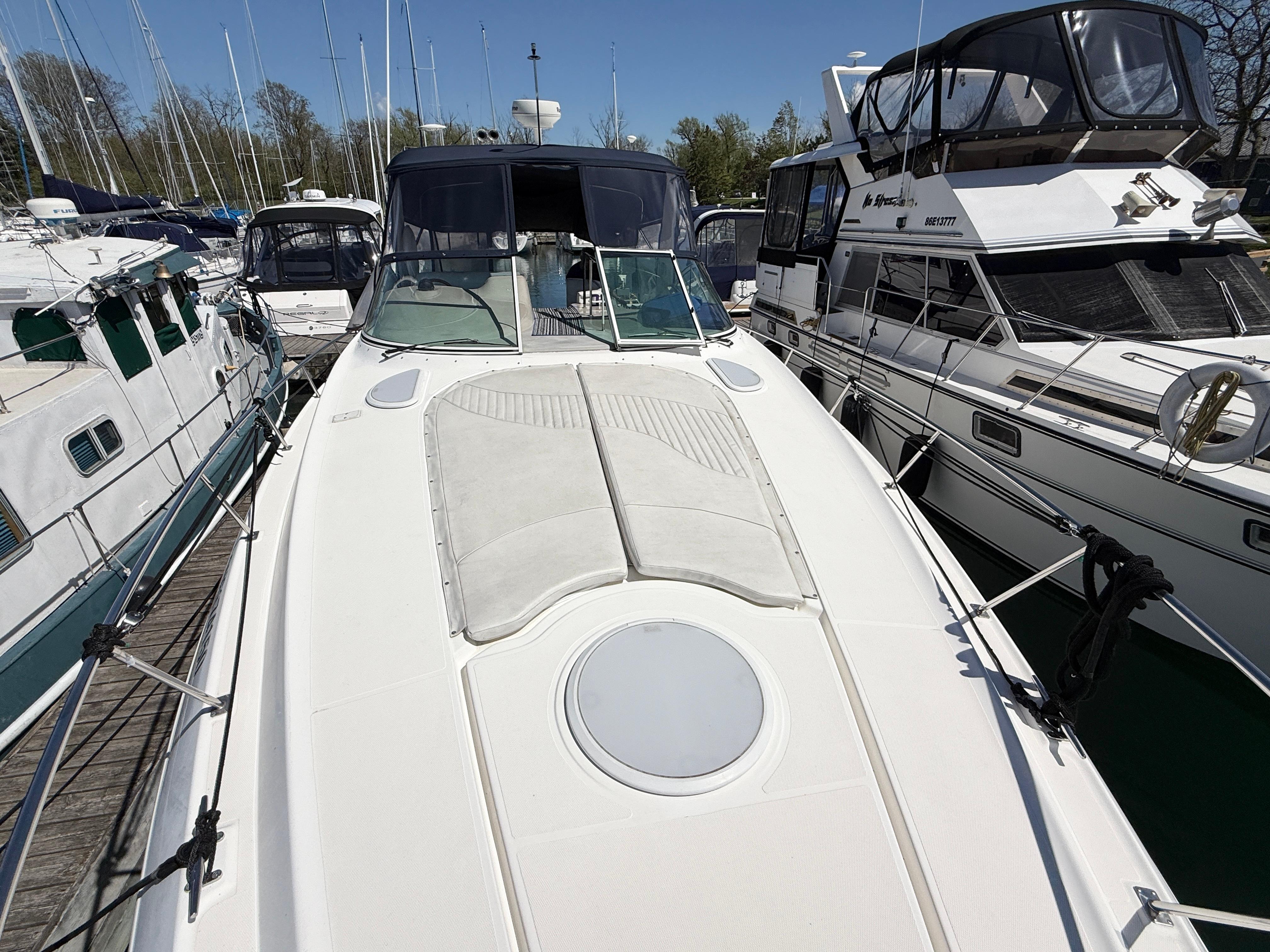 2003-cruisers-yachts-3772-express-power-9798594-20250518185746294-1_XLARGE
