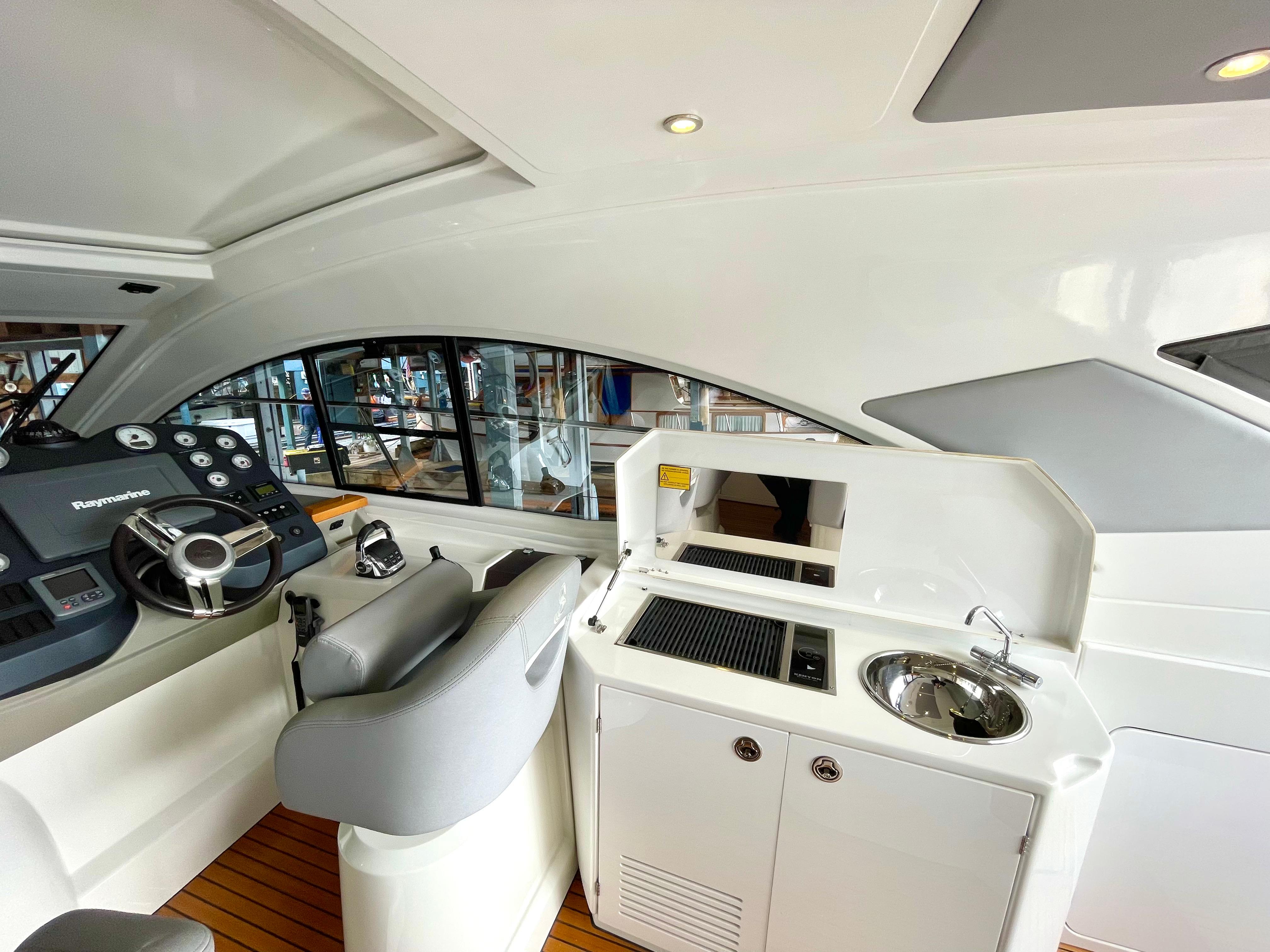 Yacht Photos Pics