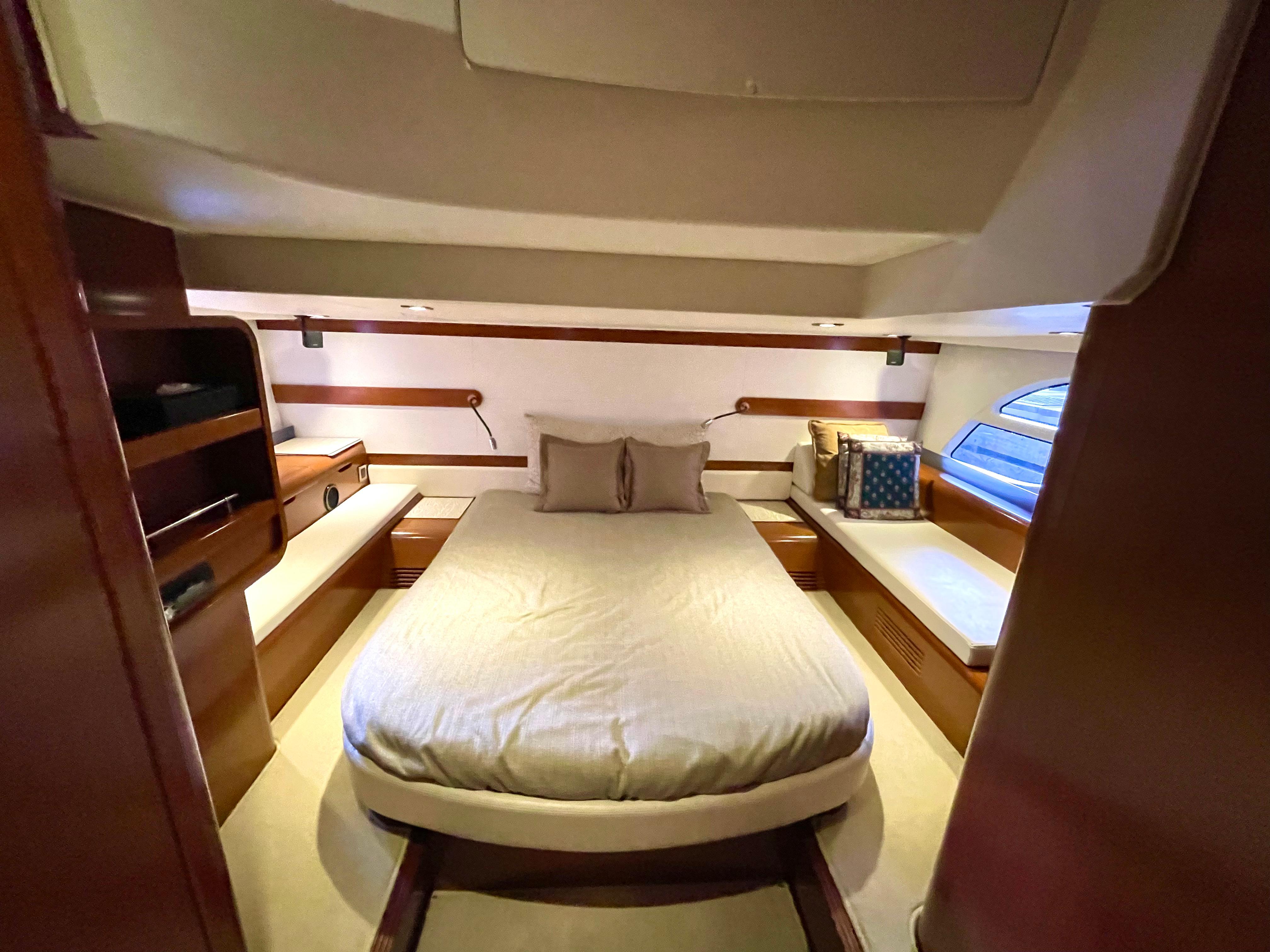Yacht Photos Pics