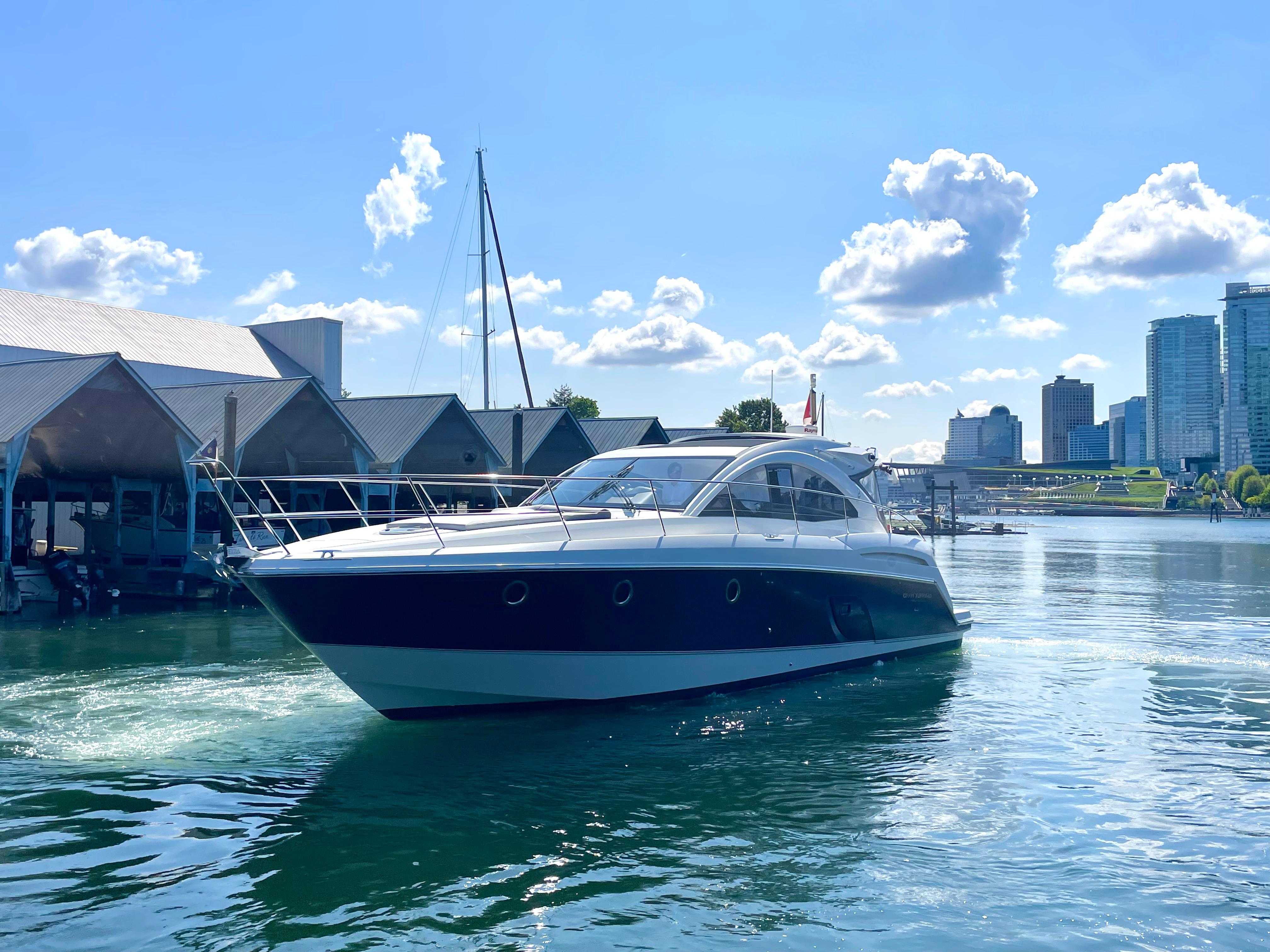 Yacht Photos Pics