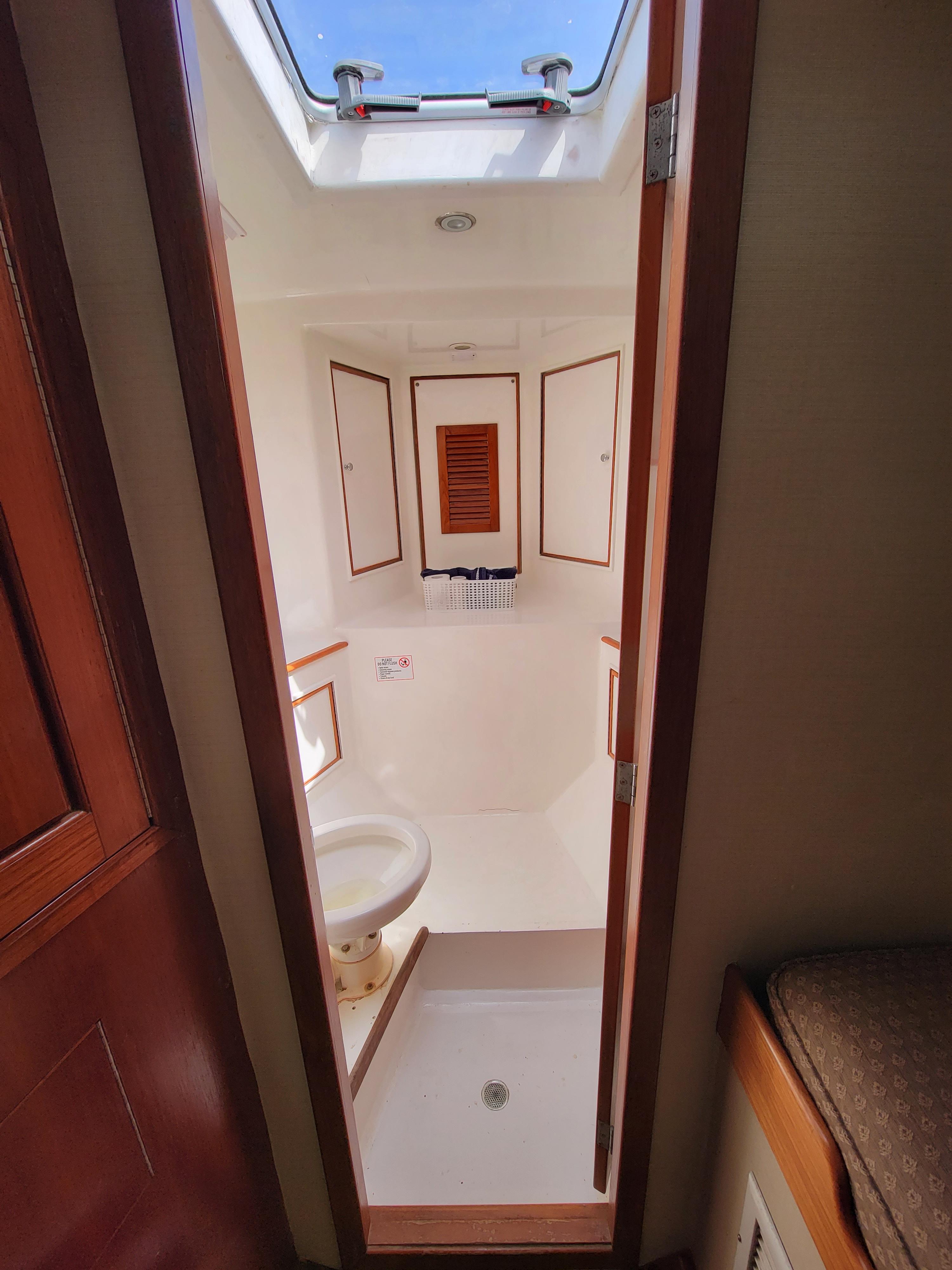 Smoke Show Yacht for Sale 36 Jarrett Bay Yachts Virginia Beach, VA