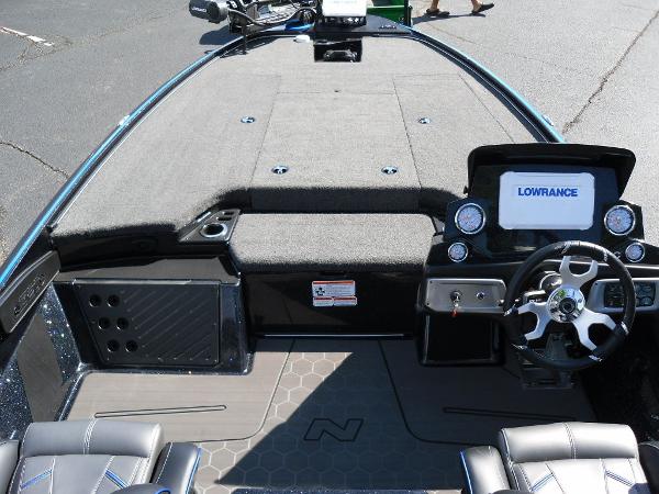 2022 Nitro boat for sale, model of the boat is Z20 Pro & Image # 13 of 23
